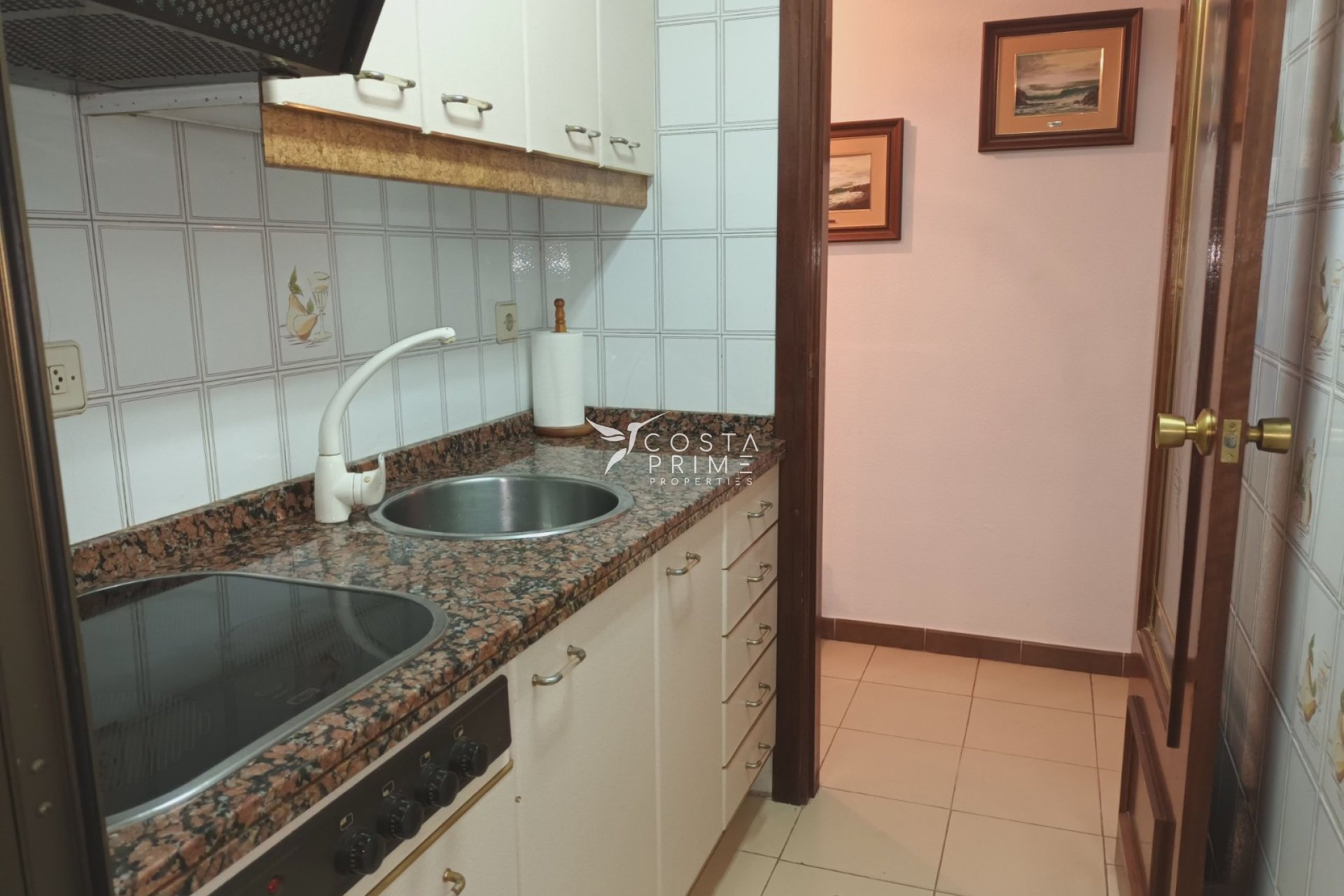 Resale - Apartment / Flat - Benidorm