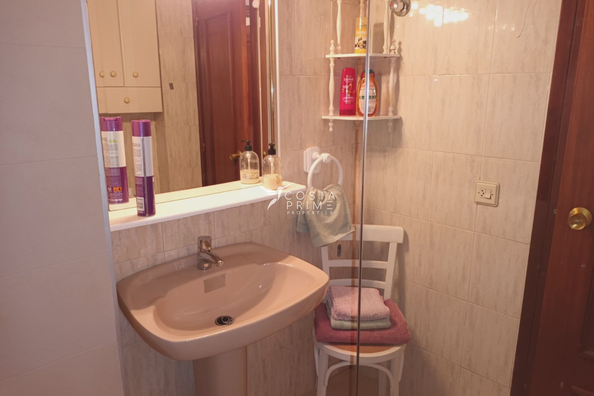 Resale - Apartment / Flat - Benidorm