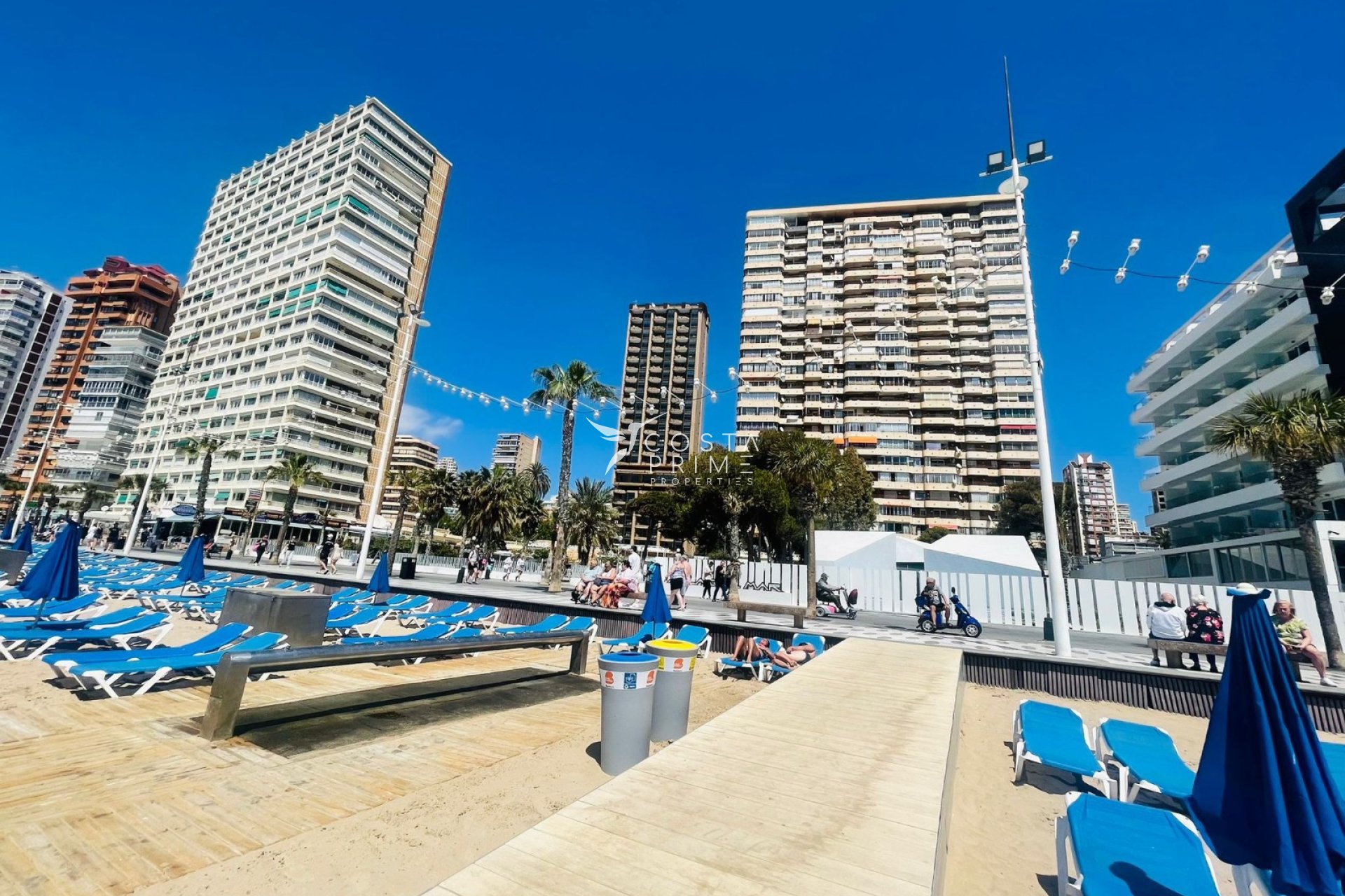 Resale - Apartment / Flat - Benidorm