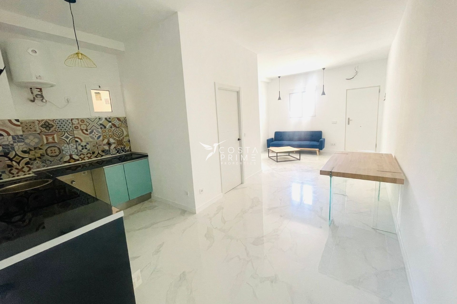 Resale - Apartment / Flat - Benidorm