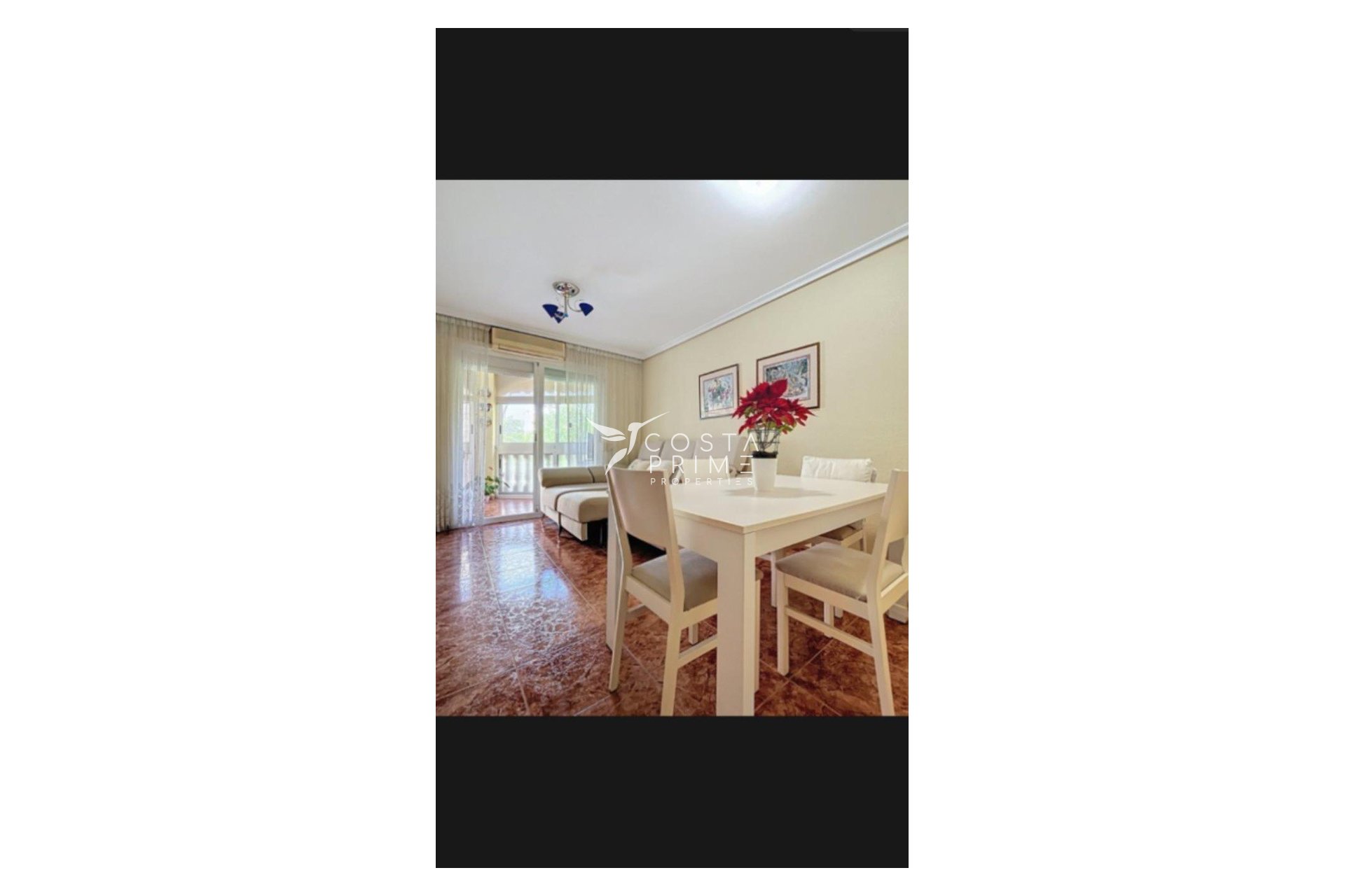 Resale - Apartment / Flat - Benidorm