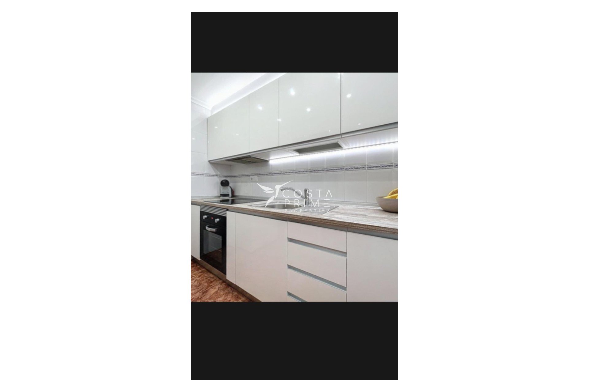 Resale - Apartment / Flat - Benidorm