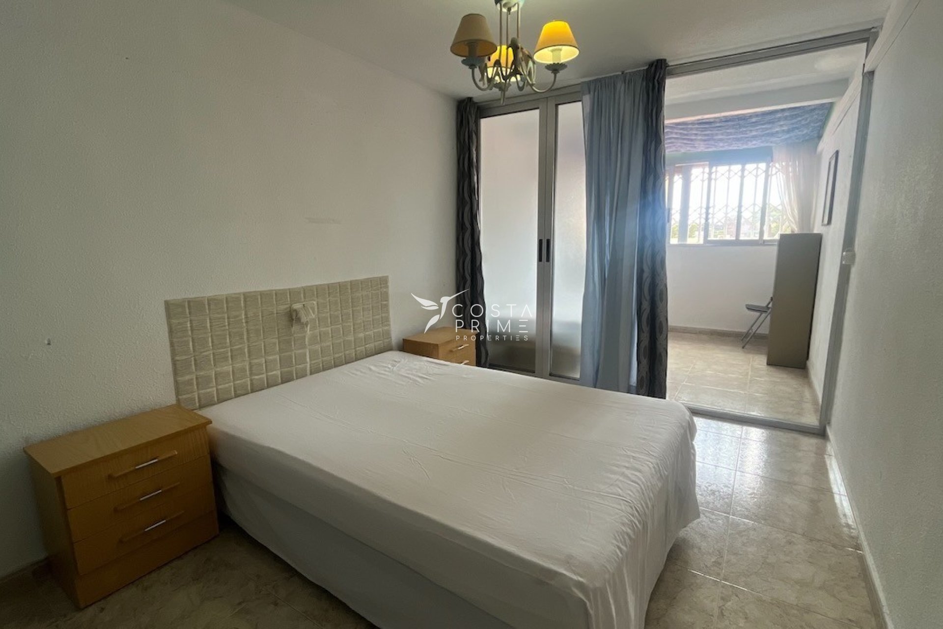 Resale - Apartment / Flat - Benidorm