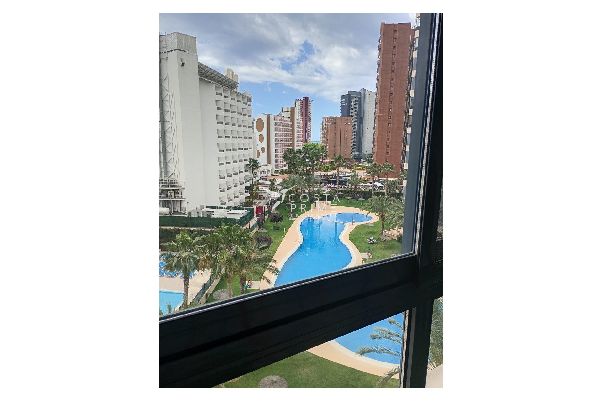 Resale - Apartment / Flat - Benidorm