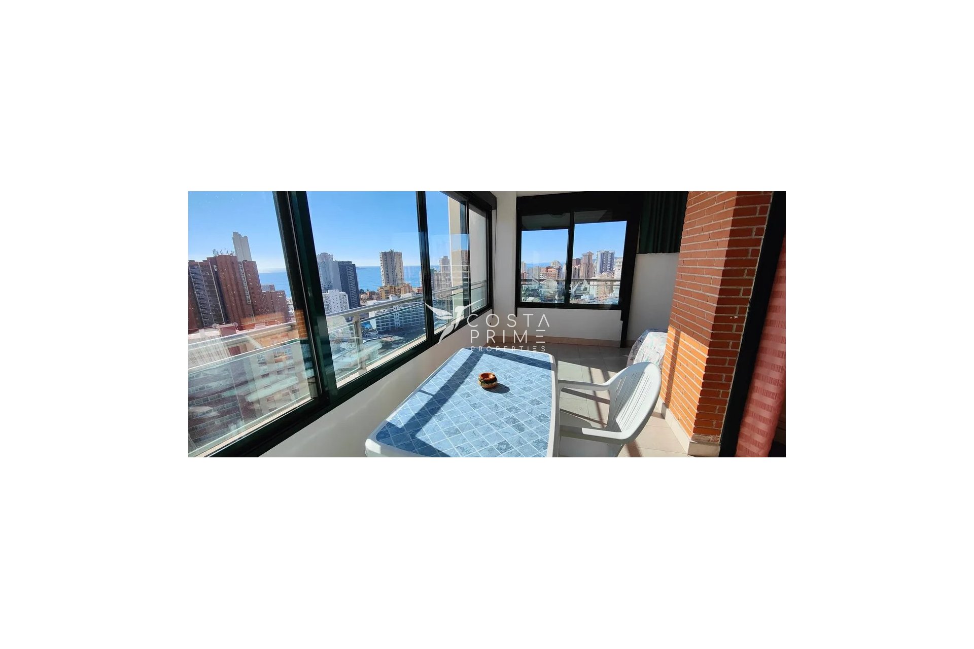 Resale - Apartment / Flat - Benidorm