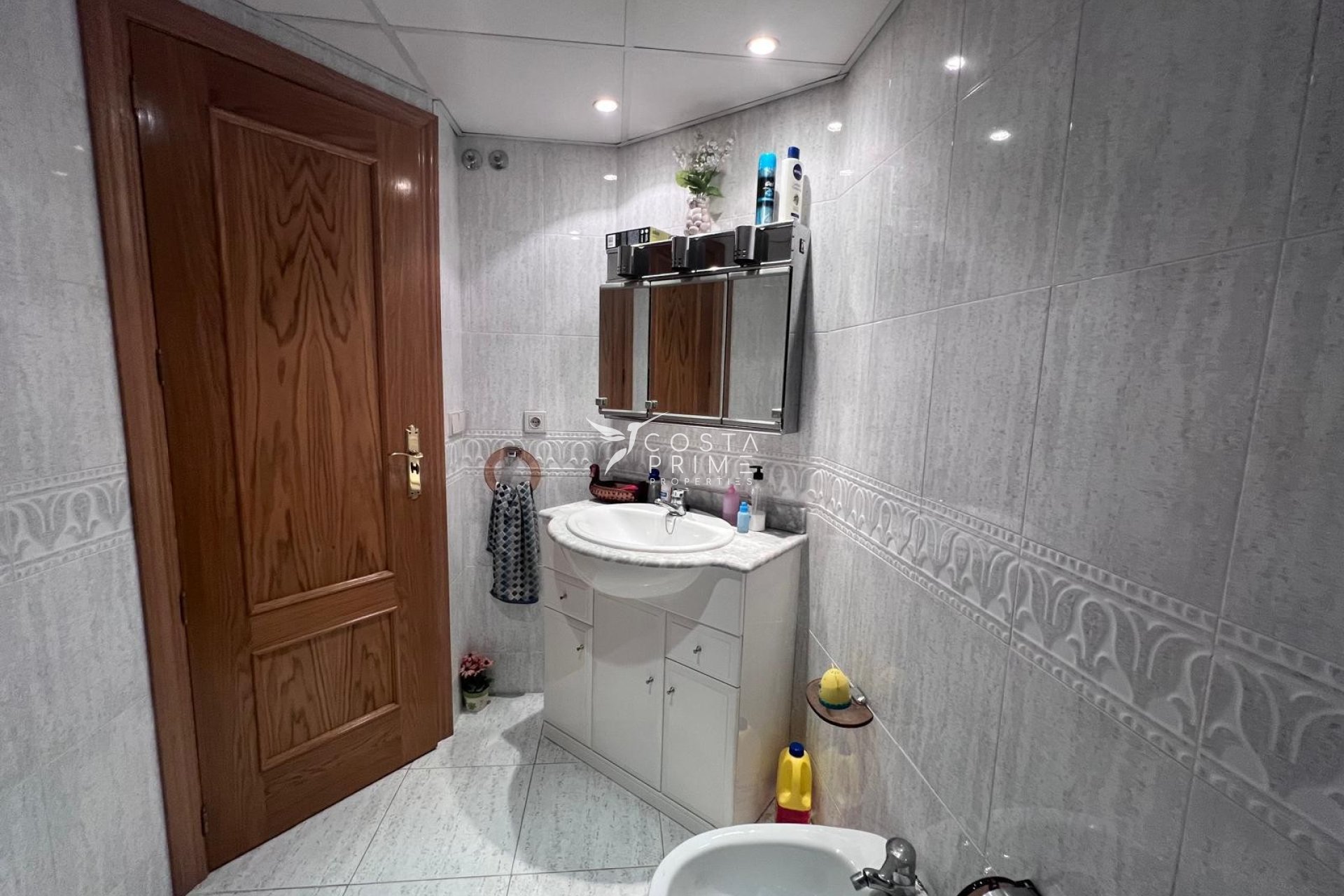 Resale - Apartment / Flat - Benidorm