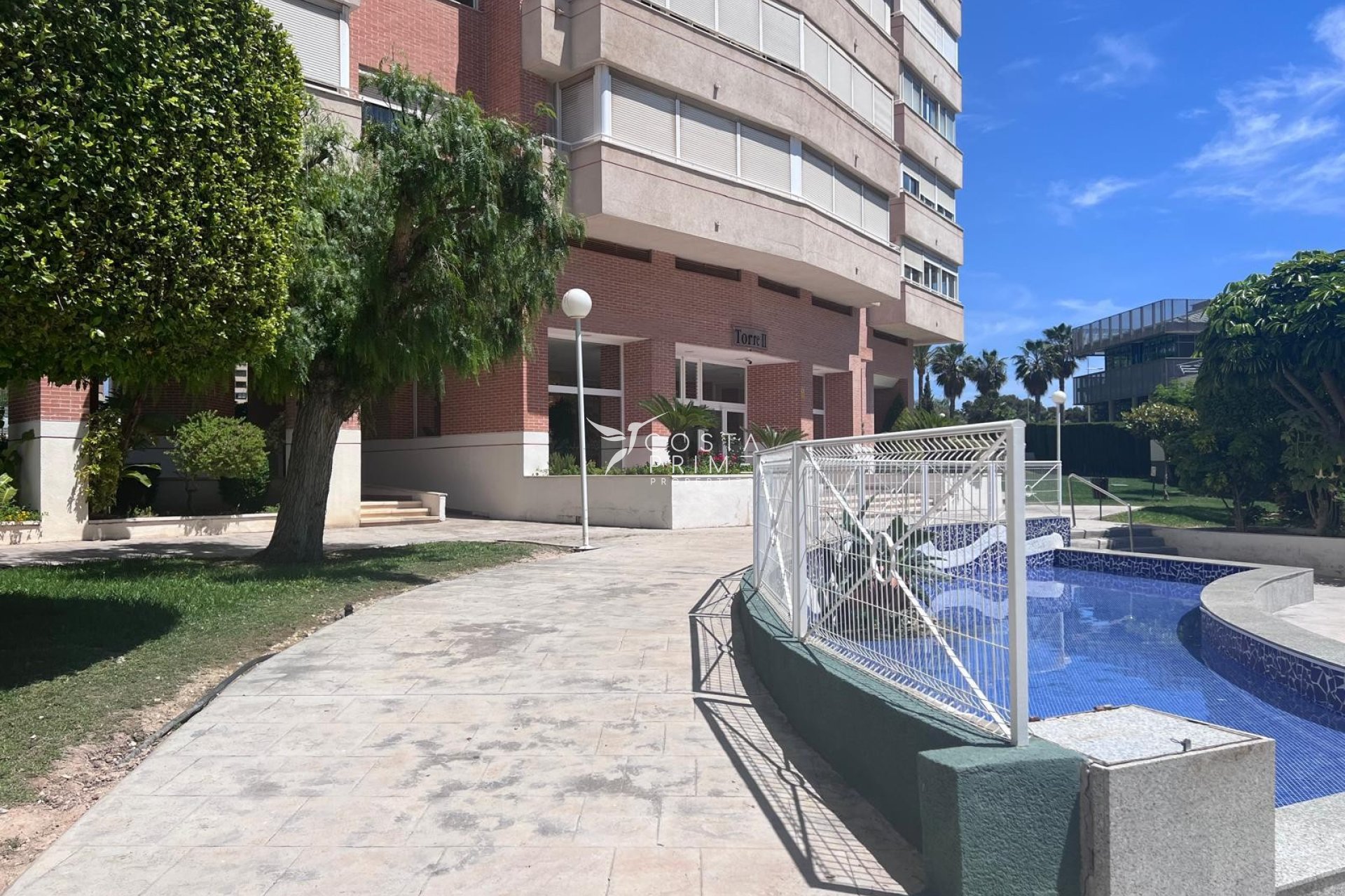 Resale - Apartment / Flat - Benidorm