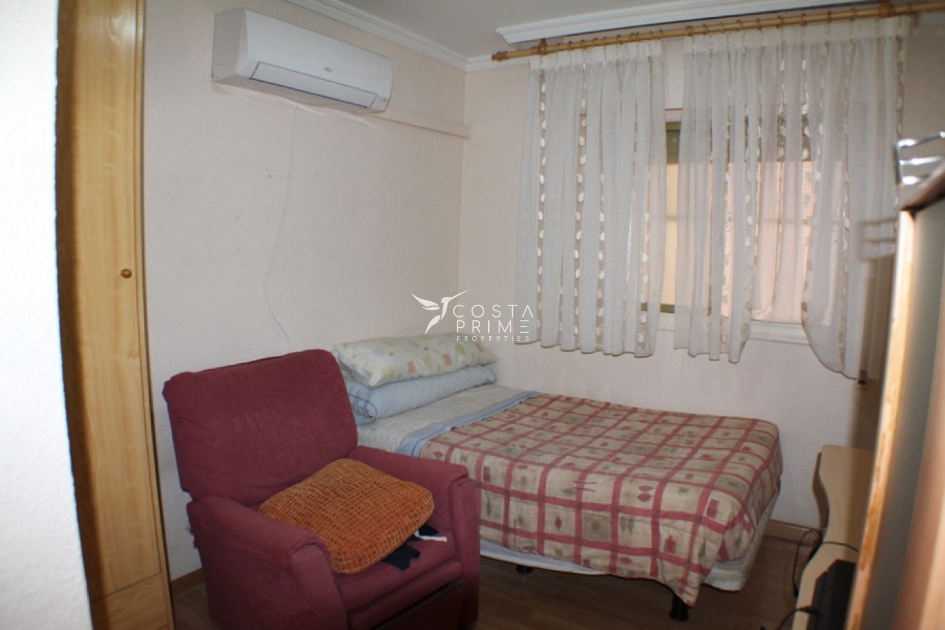 Resale - Apartment / Flat - Benidorm