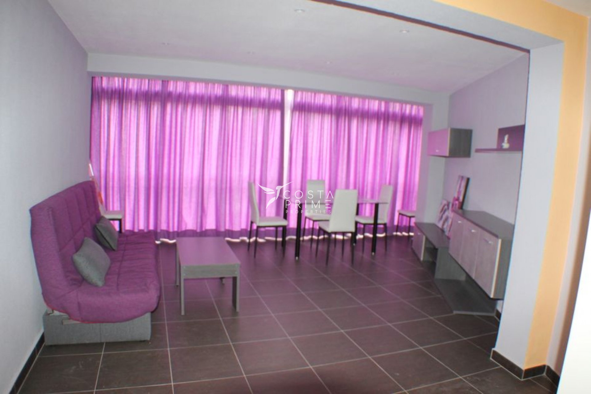 Resale - Apartment / Flat - Benidorm