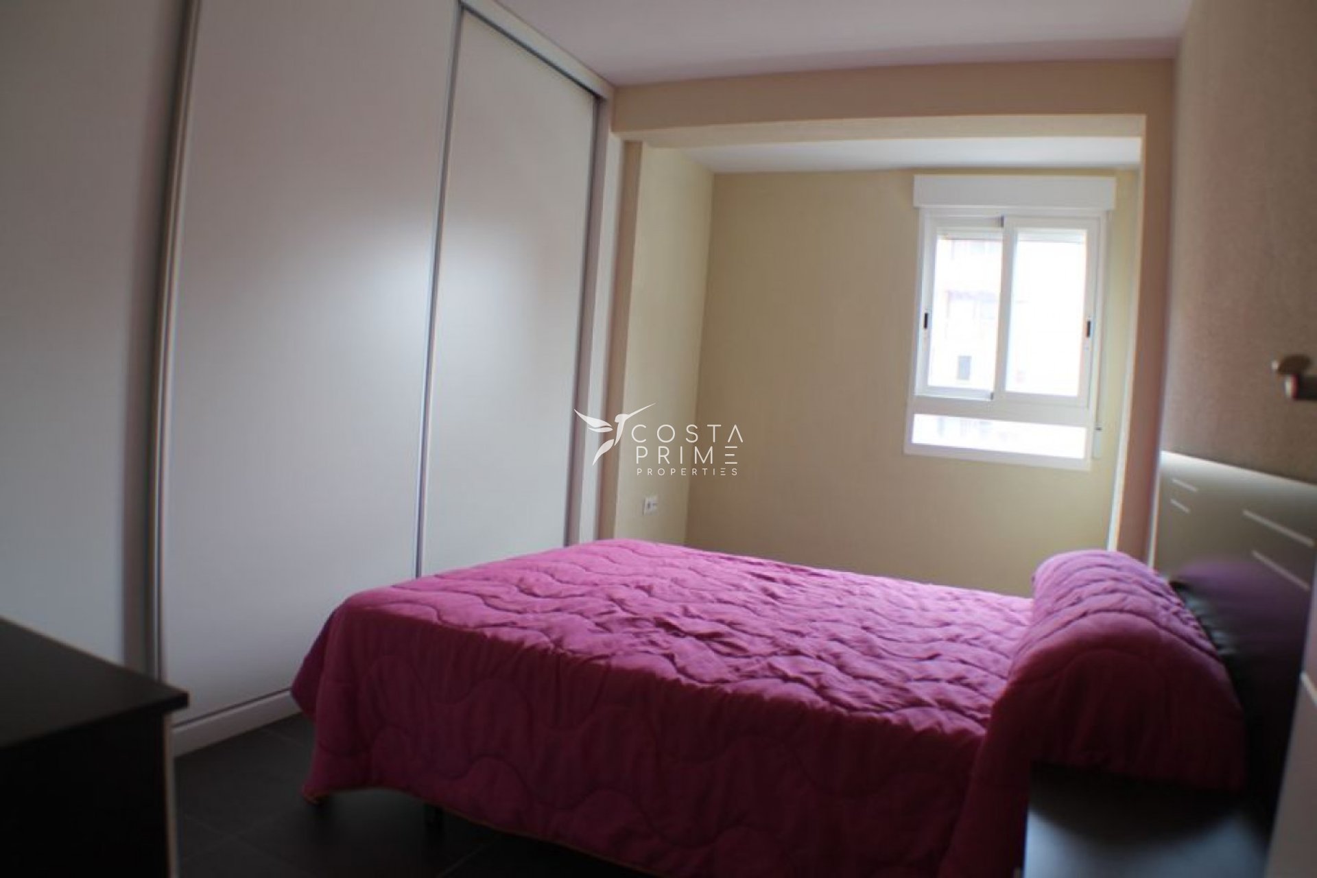 Resale - Apartment / Flat - Benidorm