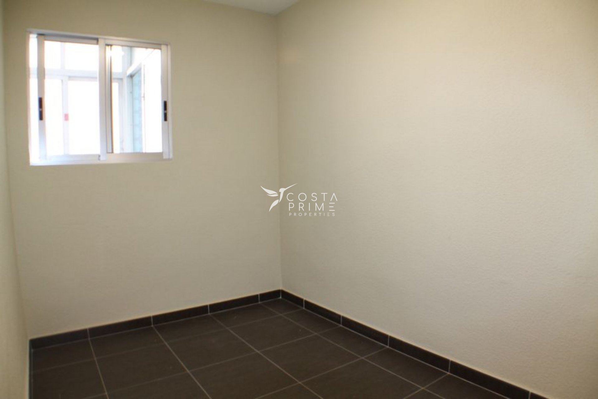 Resale - Apartment / Flat - Benidorm