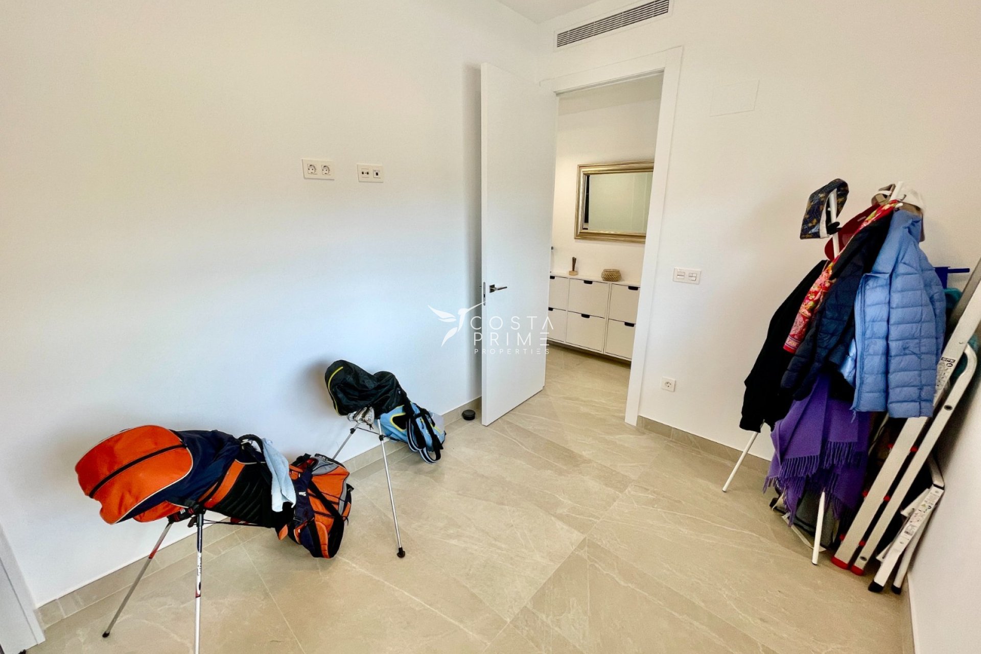 Resale - Apartment / Flat - Benijofar