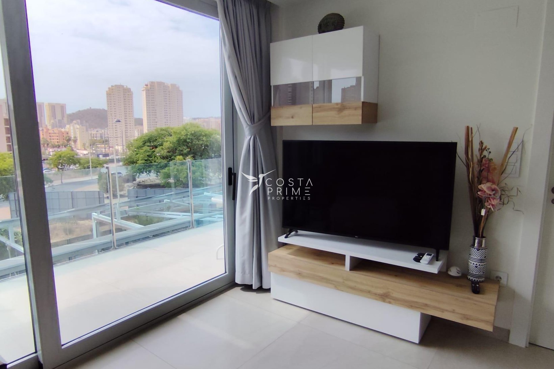 Resale - Apartment / Flat - Finestrat