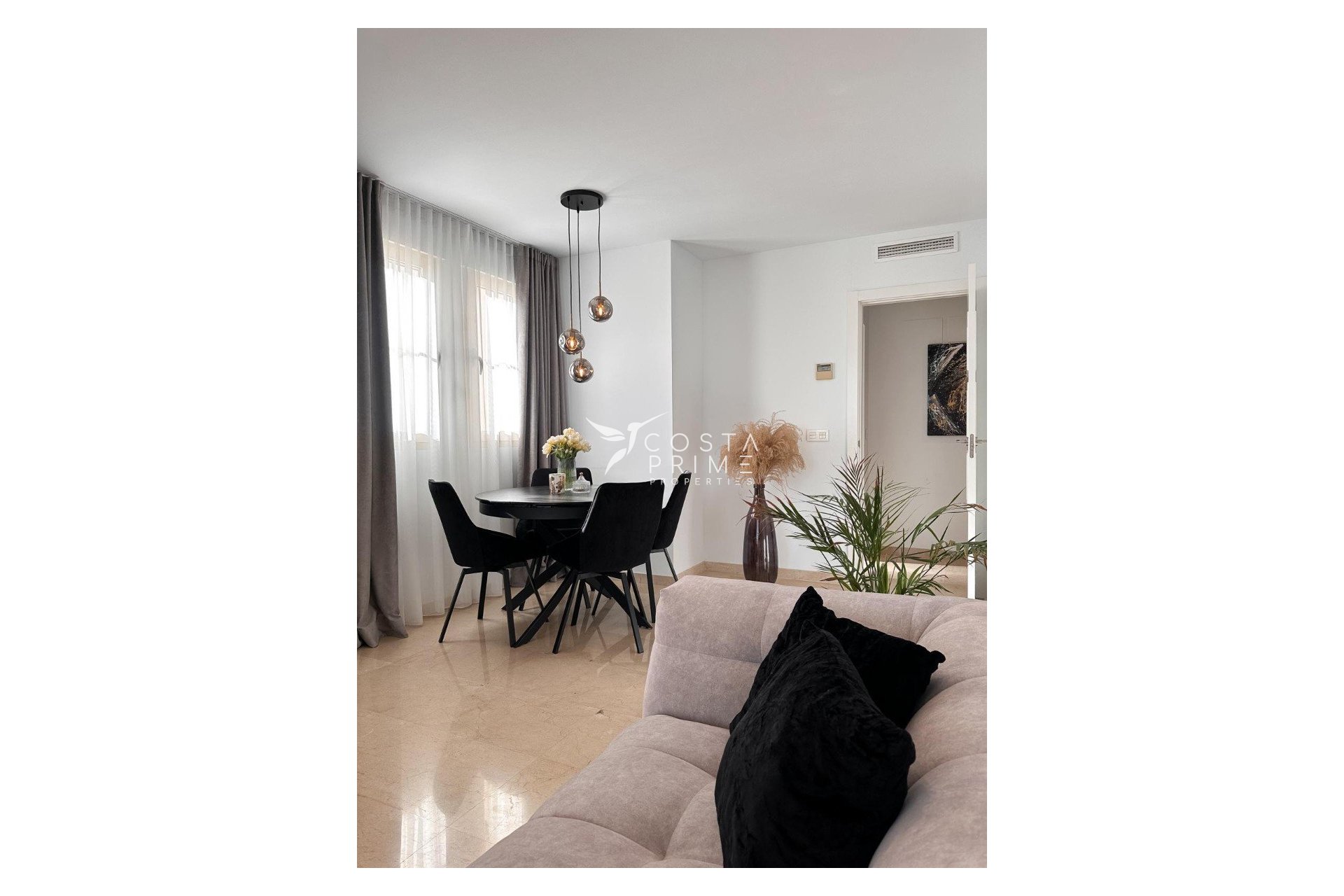 Resale - Apartment / Flat - Finestrat