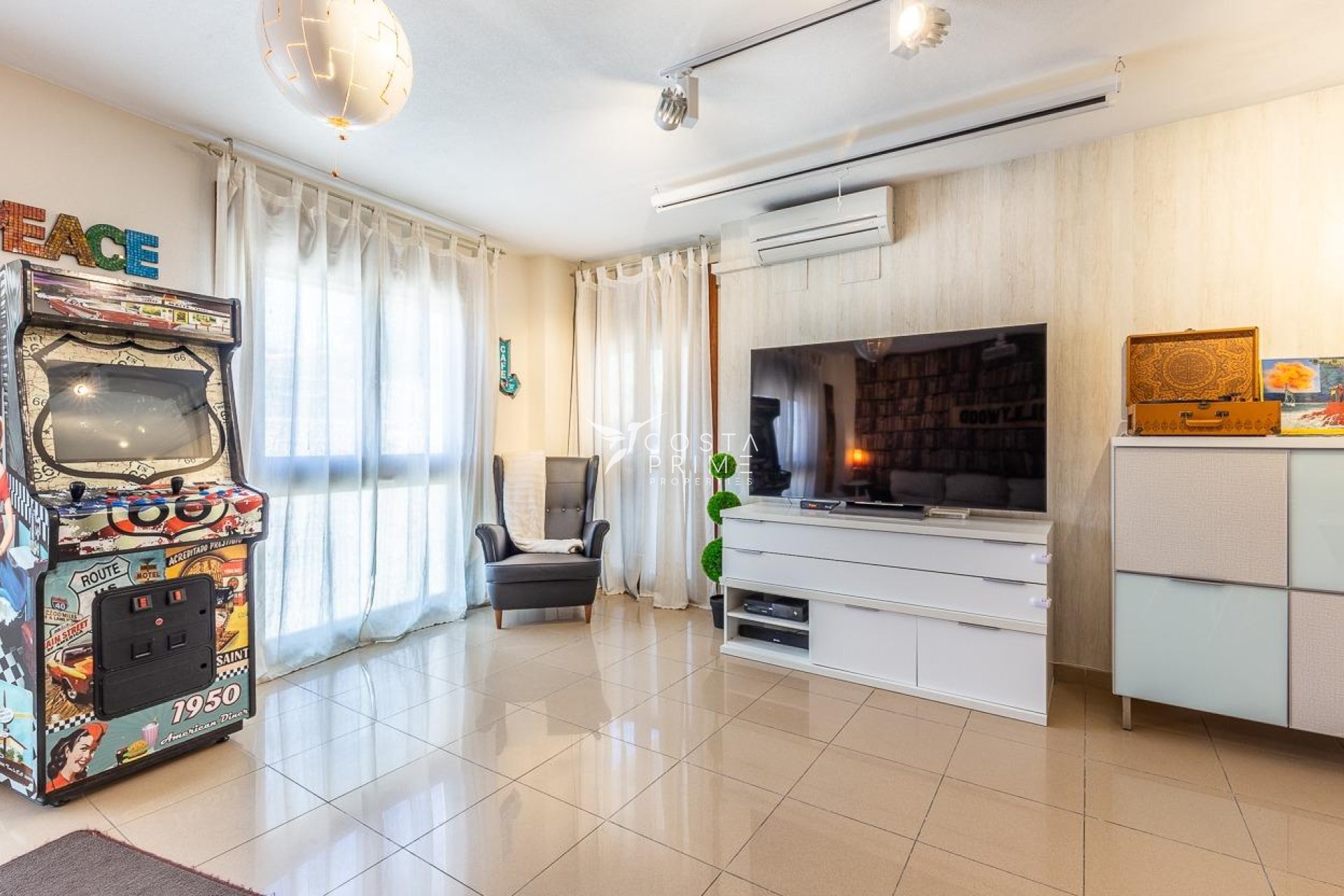 Resale - Apartment / Flat - Finestrat