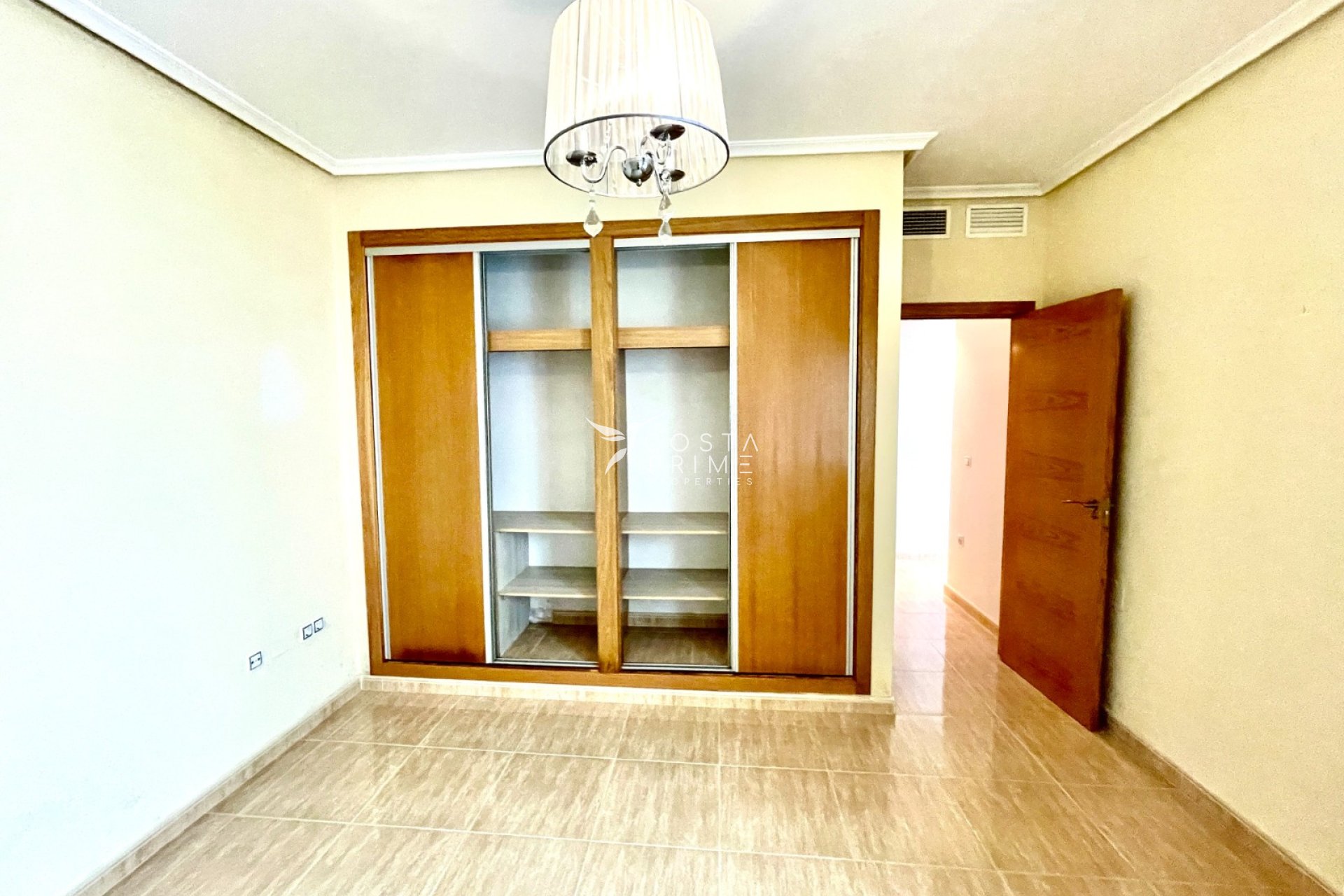 Resale - Apartment / Flat - Formentera del Segura