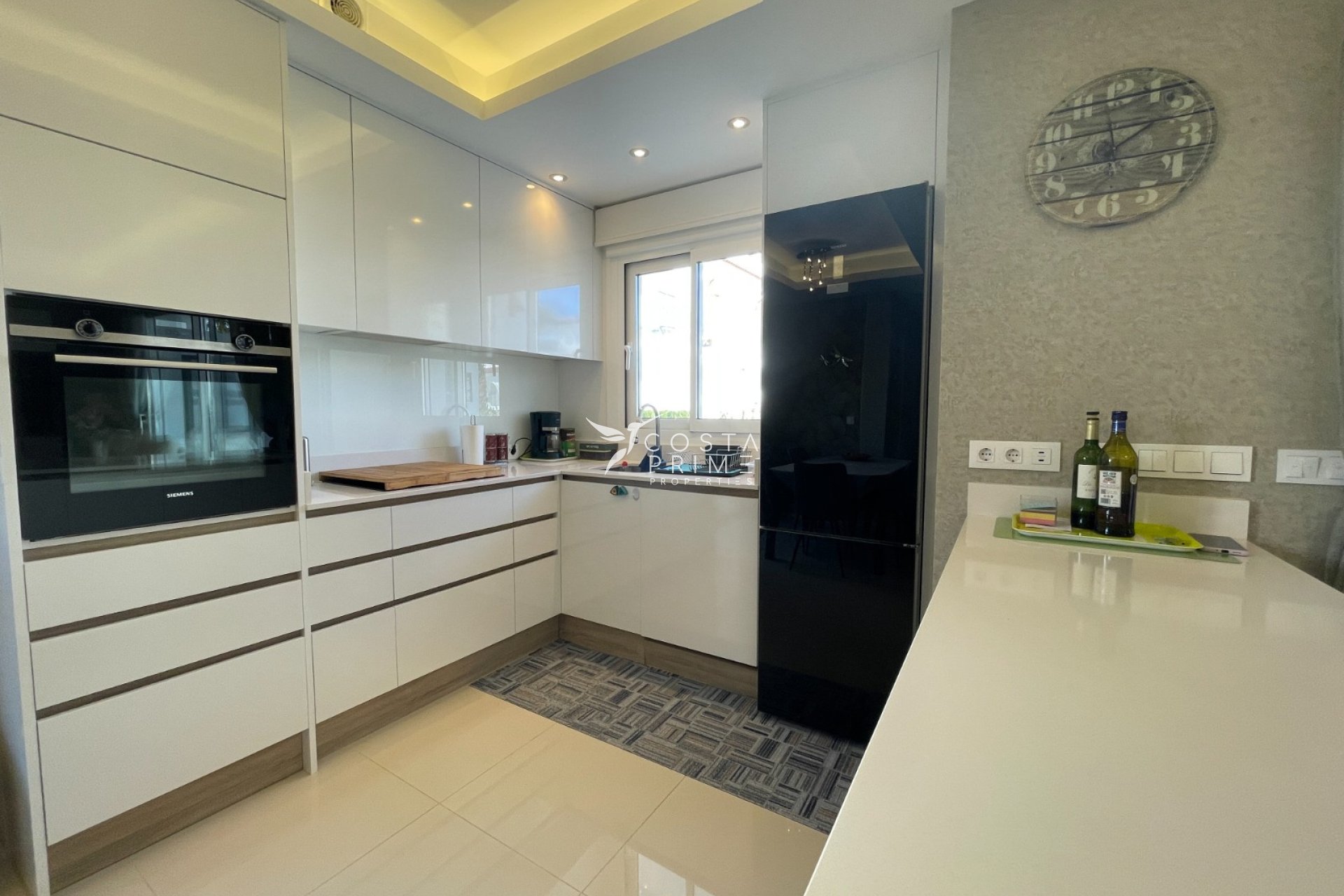 Resale - Apartment / Flat - Rojales