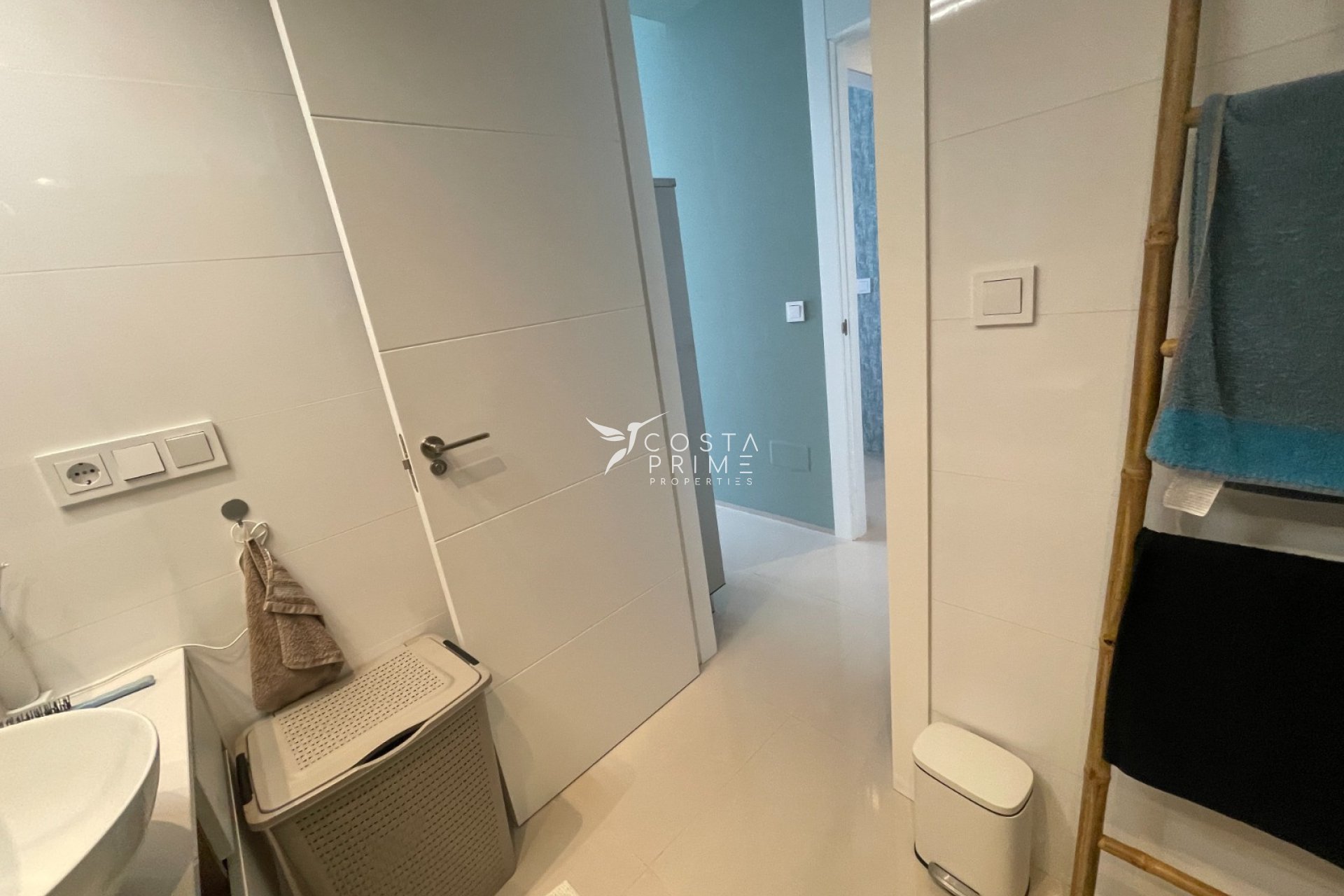 Resale - Apartment / Flat - Rojales