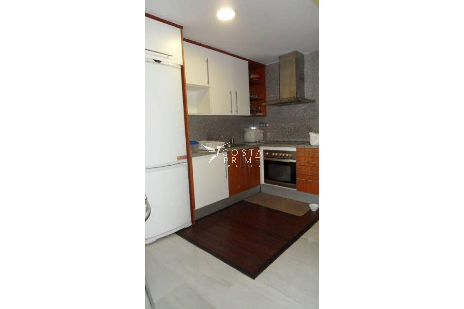 Resale - Apartment / Flat - Villajoyosa