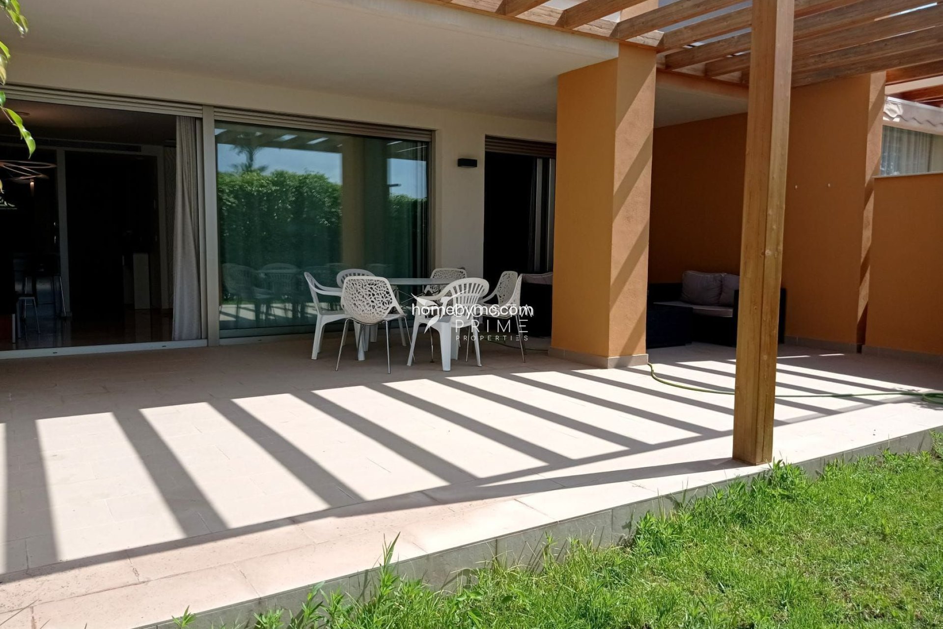 Resale - Apartment / Flat - Villajoyosa