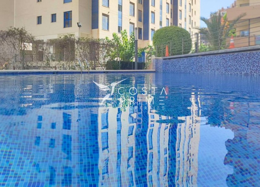 Resale - Apartment / Flat - Villajoyosa