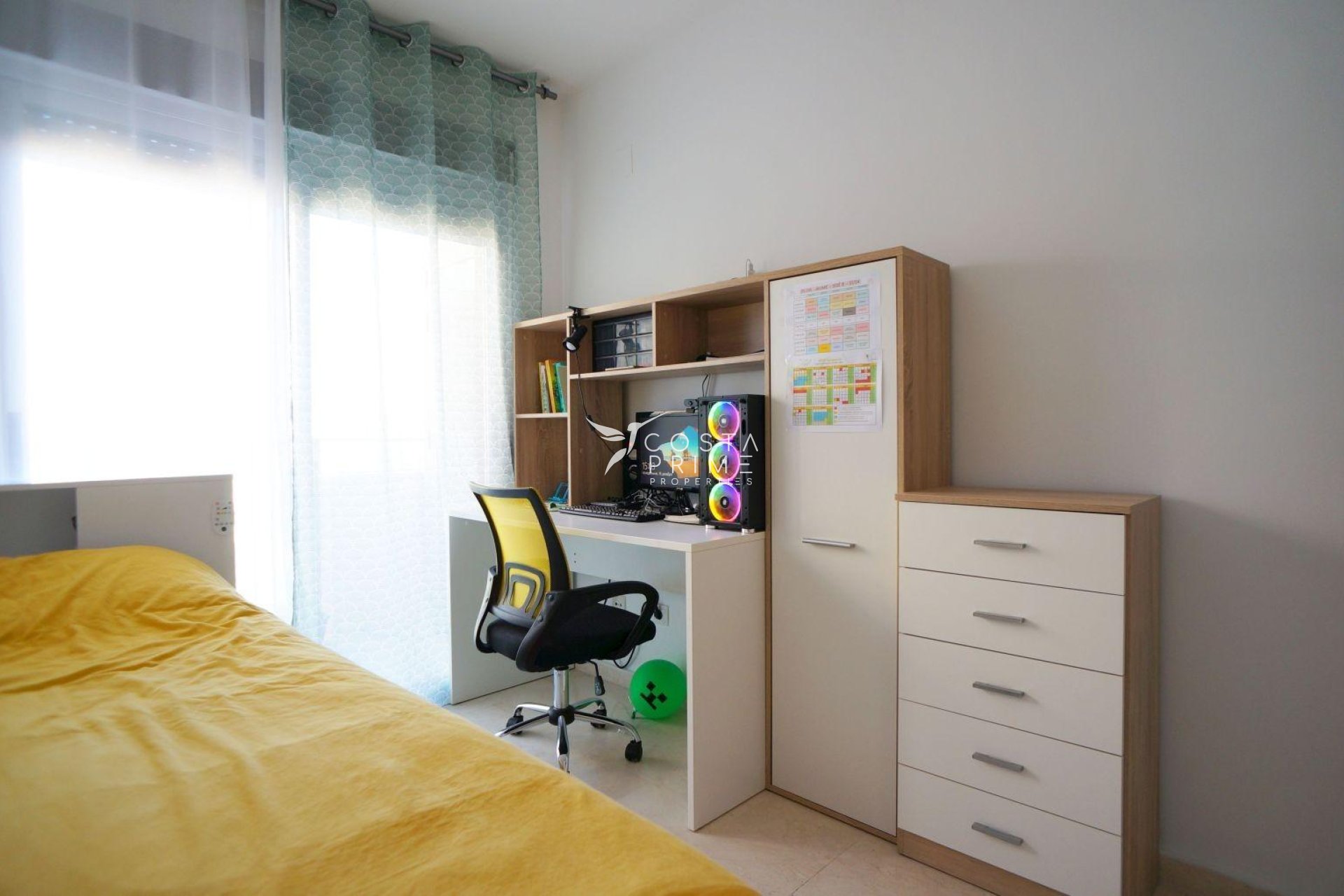 Resale - Apartment / Flat - Villajoyosa