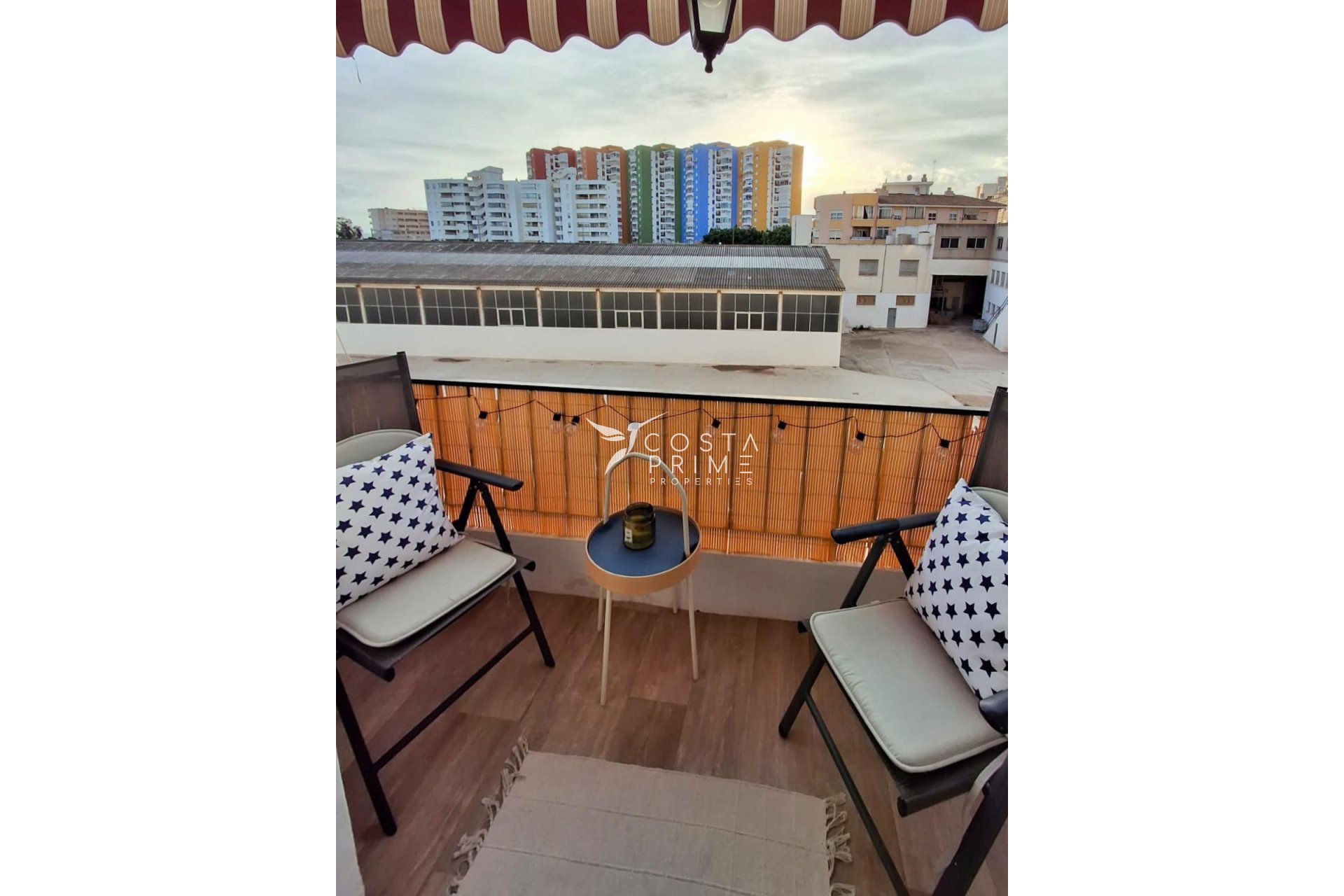 Resale - Apartment / Flat - Villajoyosa