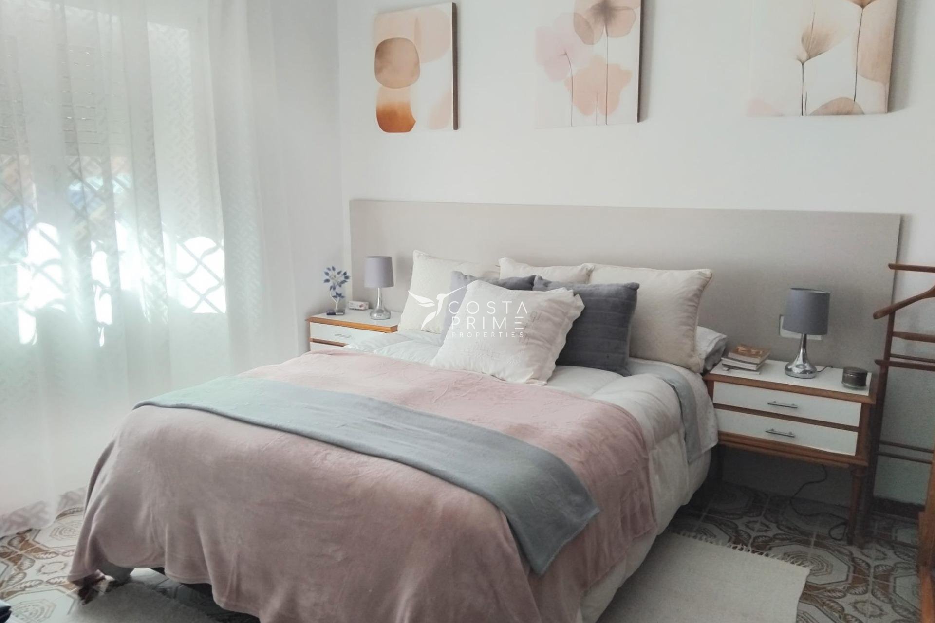 Resale - Apartment / Flat - Villajoyosa