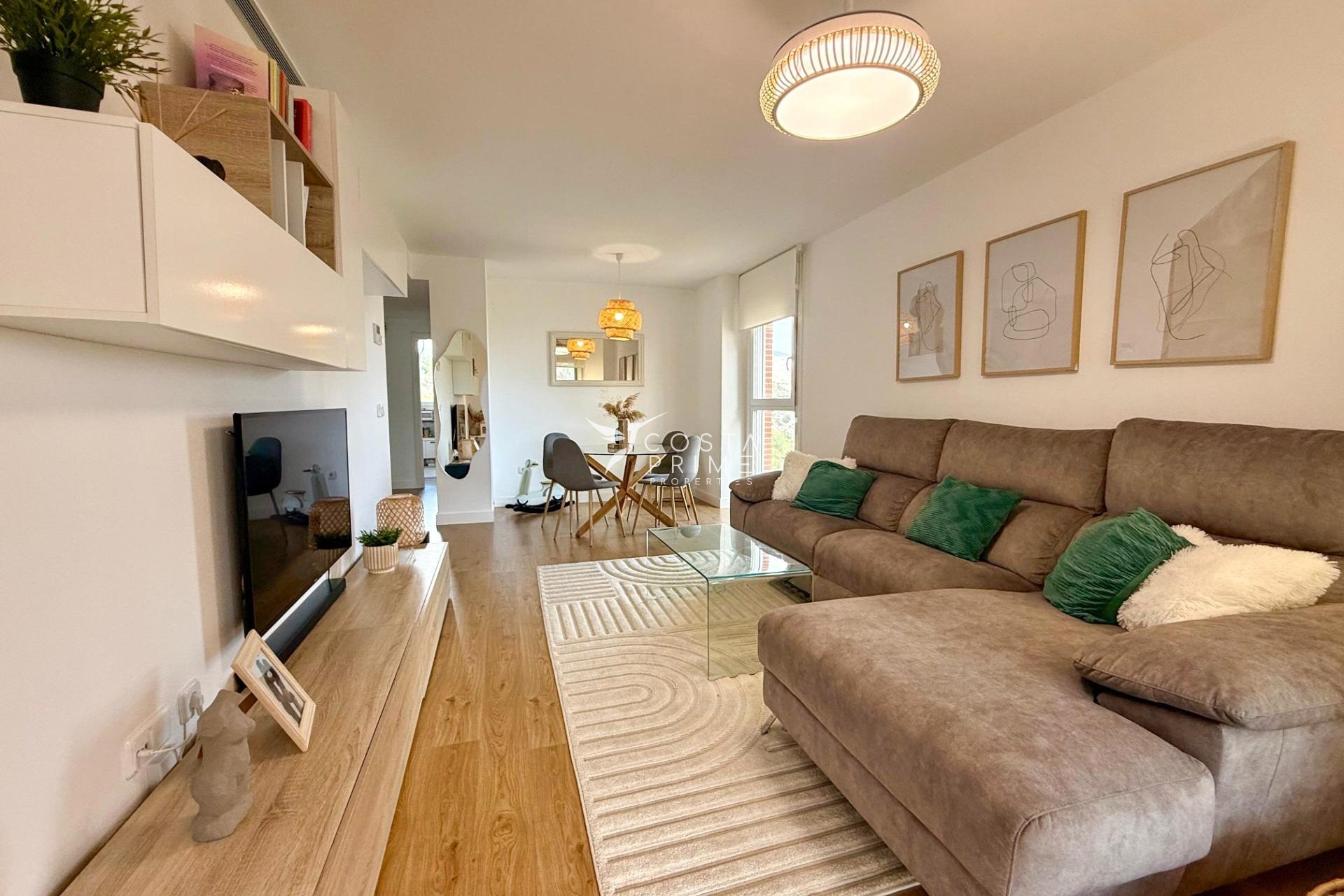 Resale - Apartment / Flat - Villajoyosa