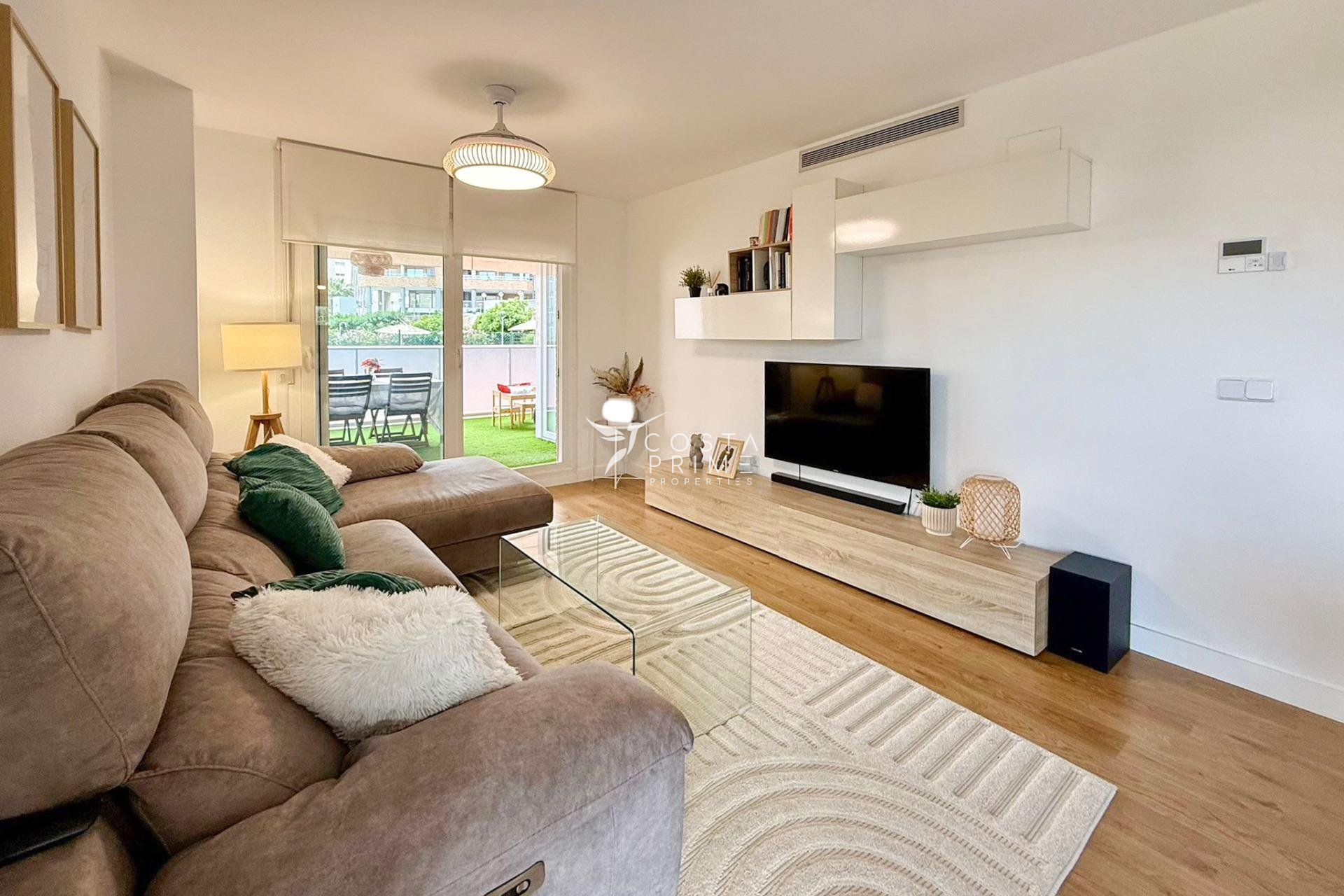 Resale - Apartment / Flat - Villajoyosa