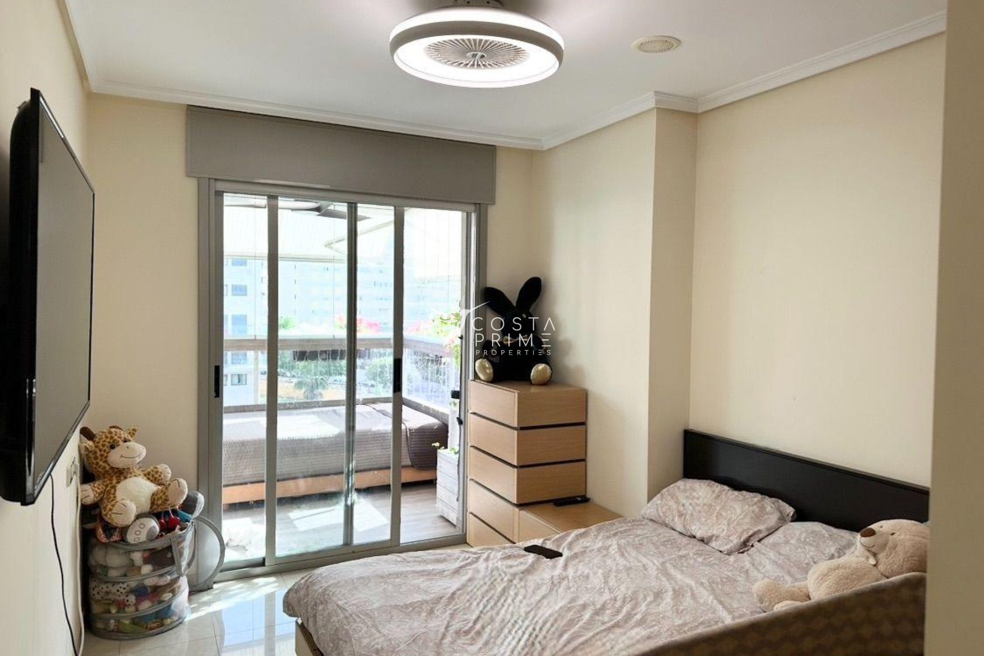 Resale - Apartment / Flat - Villajoyosa