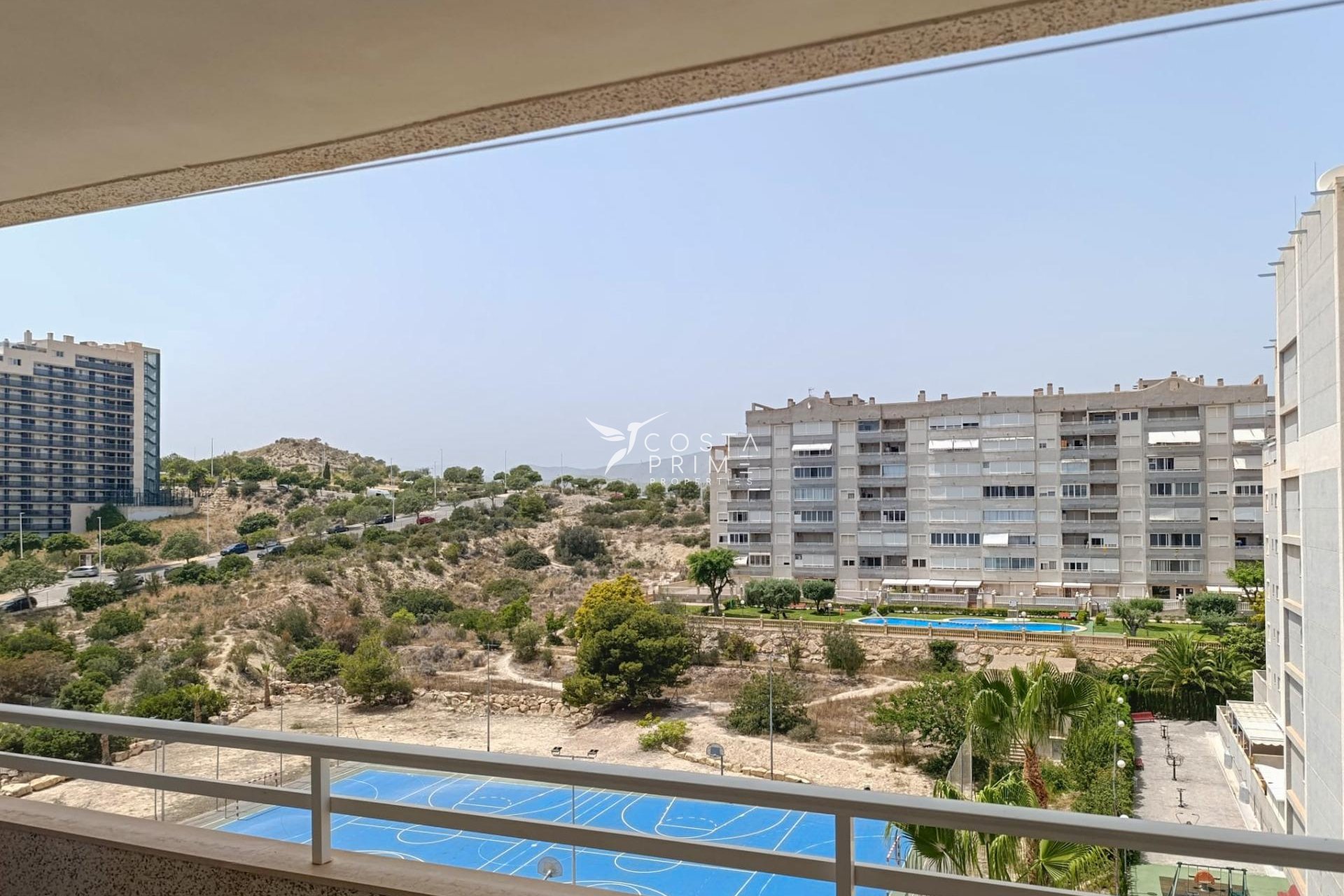 Resale - Apartment / Flat - Villajoyosa