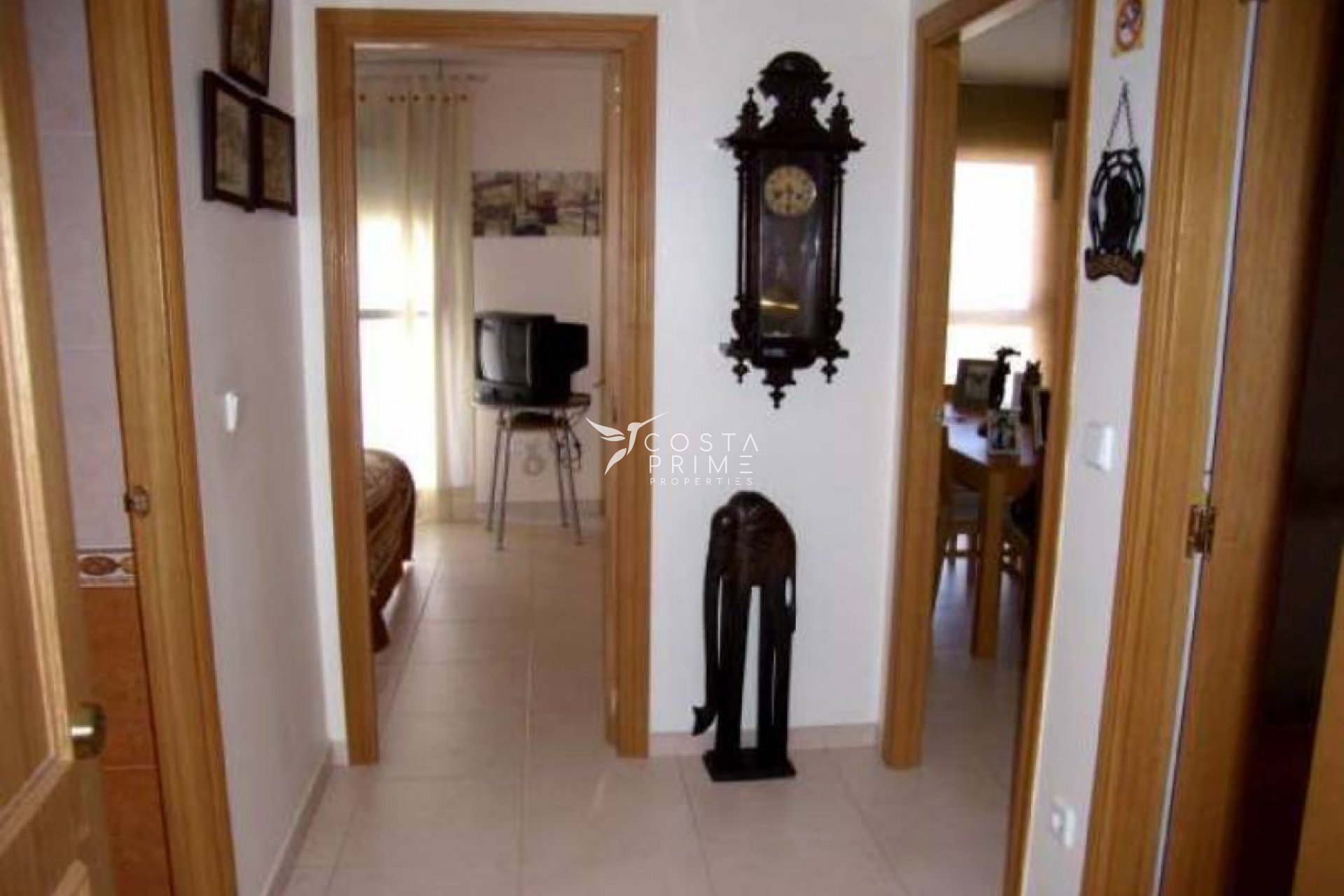 Resale - Apartment / Flat - Villajoyosa