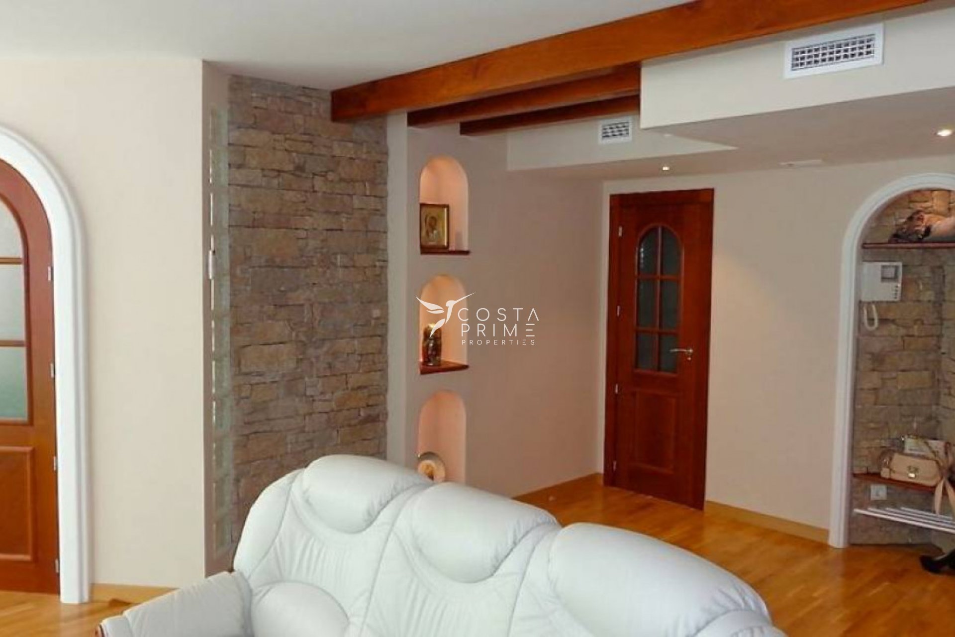 Resale - Apartment / Flat - Villajoyosa