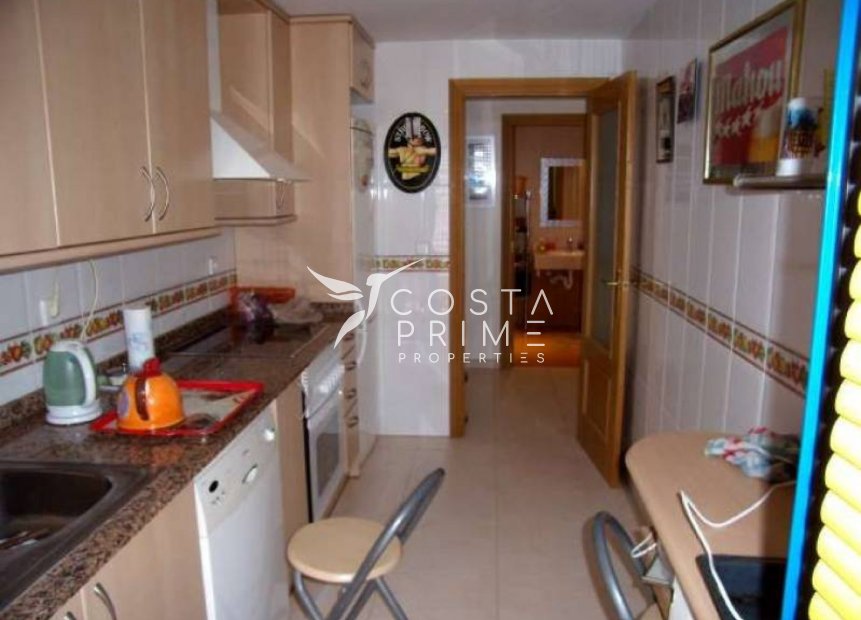 Resale - Apartment / Flat - Villajoyosa