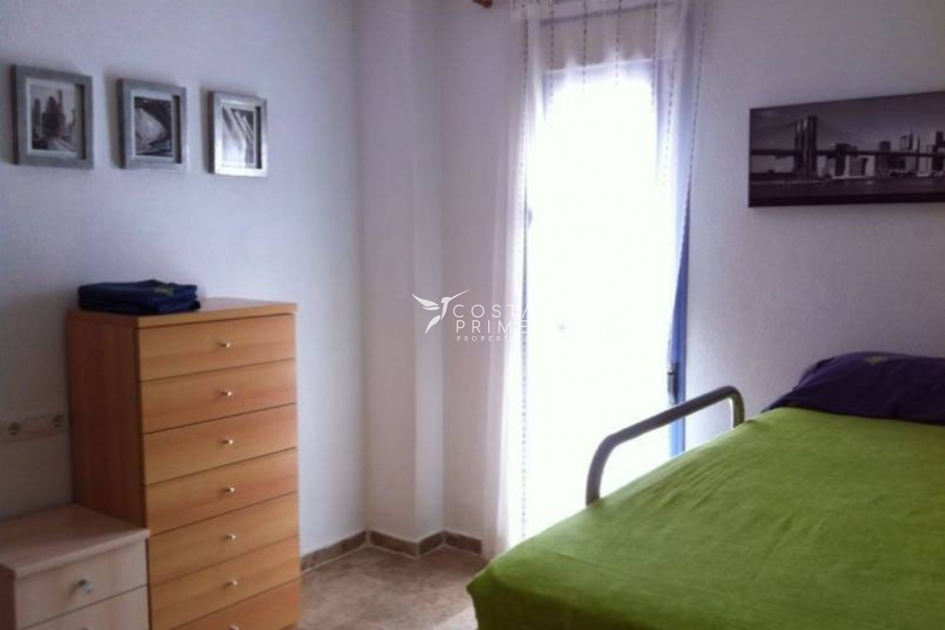 Resale - Apartment / Flat - Villajoyosa