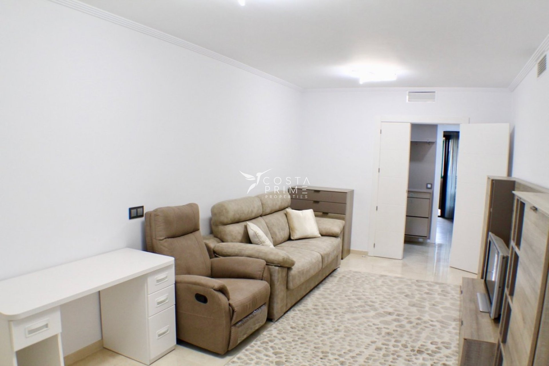 Resale - Apartment / Flat - Villajoyosa