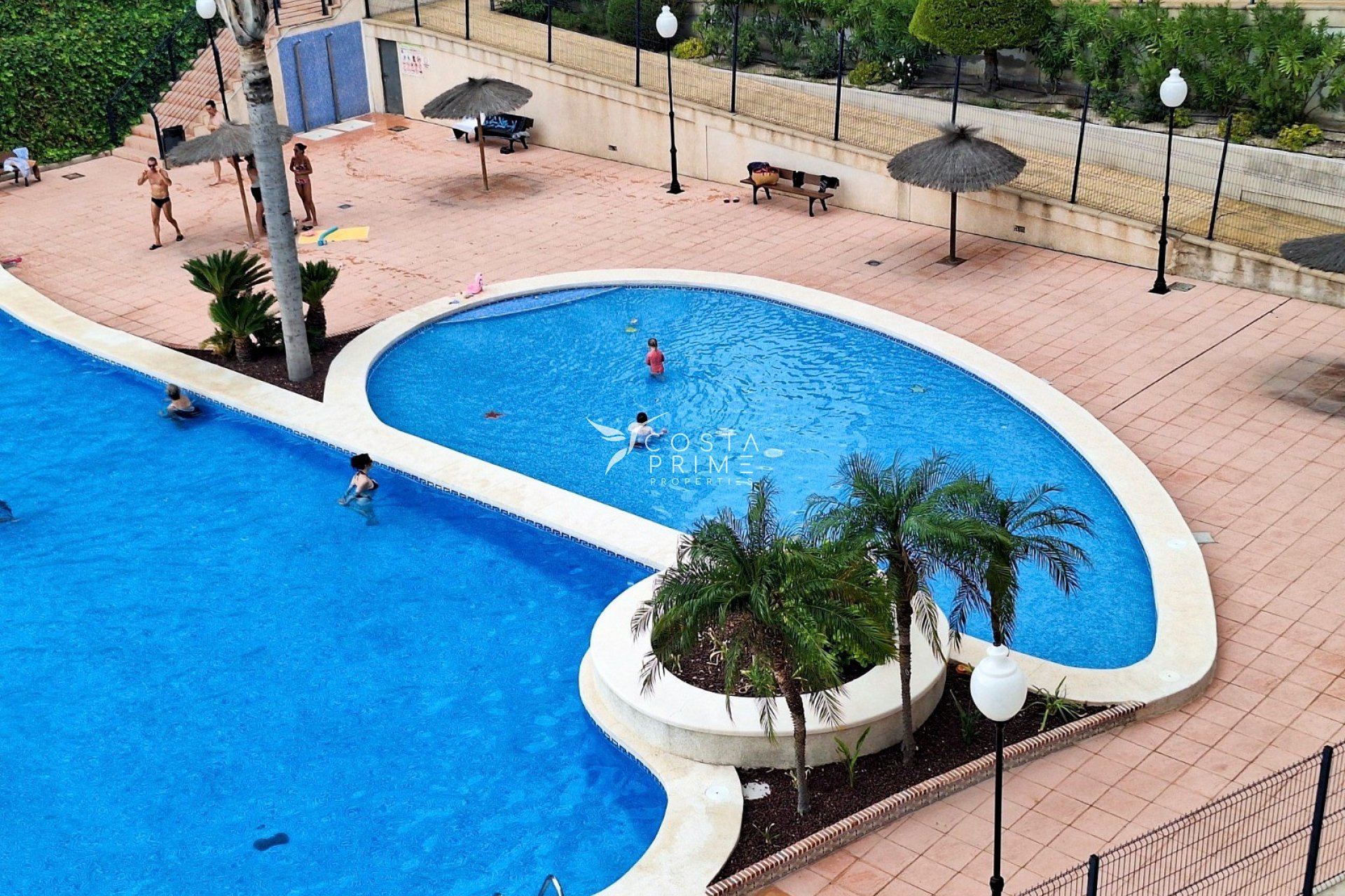 Resale - Apartment / Flat - Villajoyosa