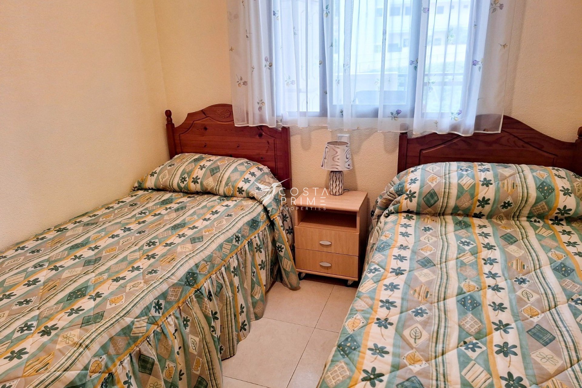 Resale - Apartment / Flat - Villajoyosa