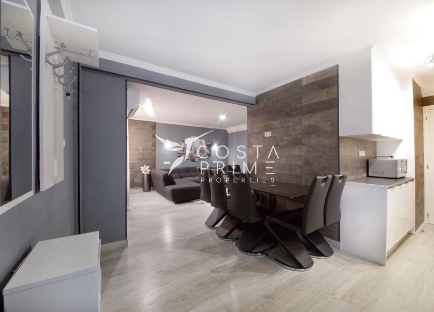 Resale - Apartment / Flat - Villajoyosa