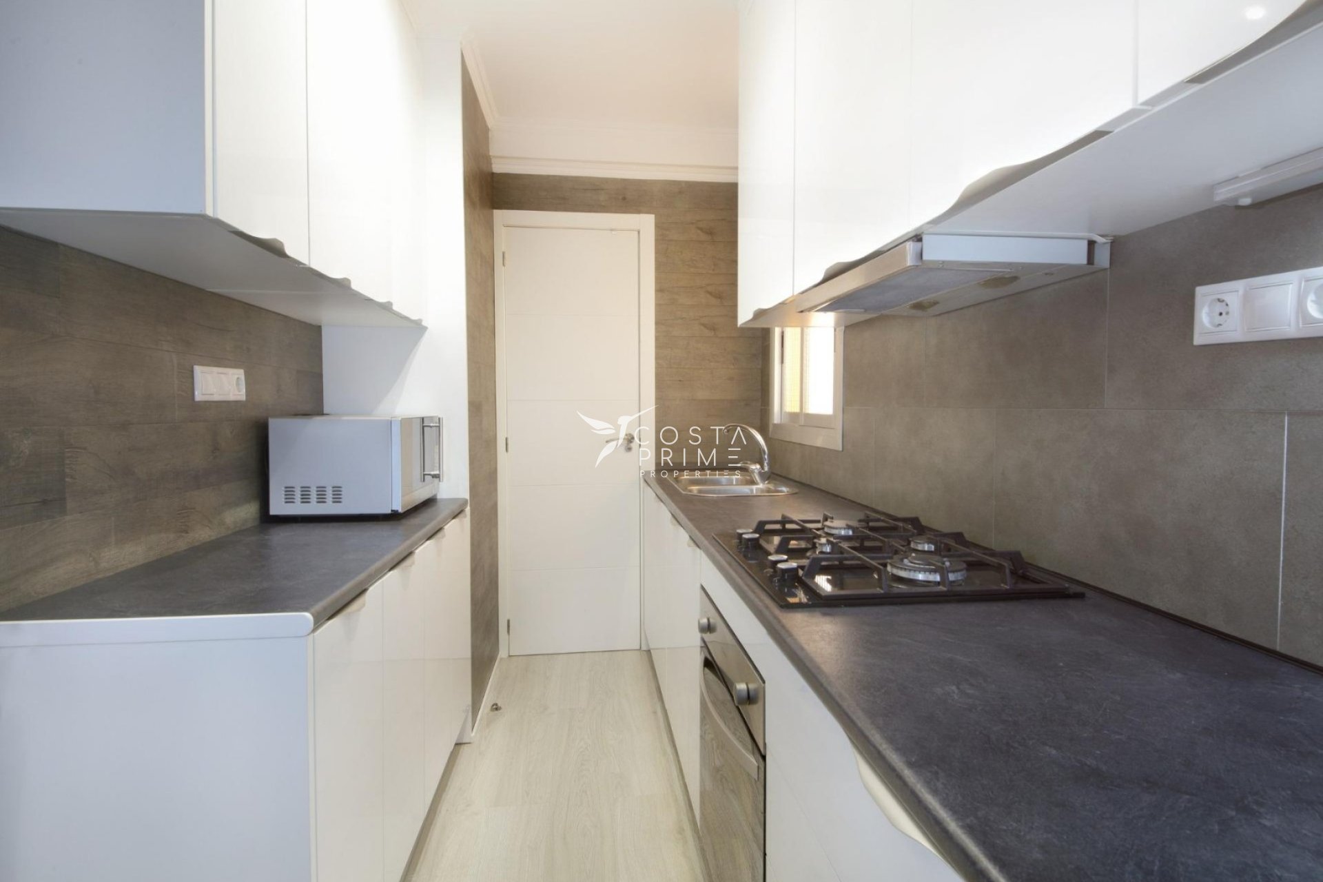 Resale - Apartment / Flat - Villajoyosa