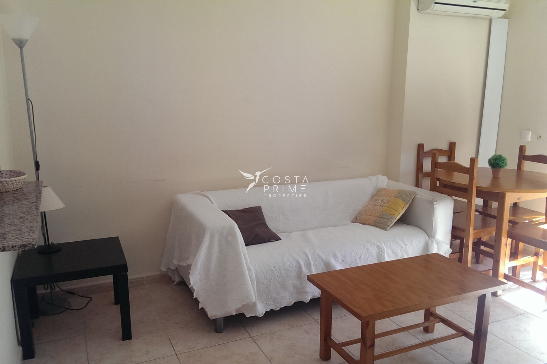 Resale - Apartment / Flat - Villajoyosa