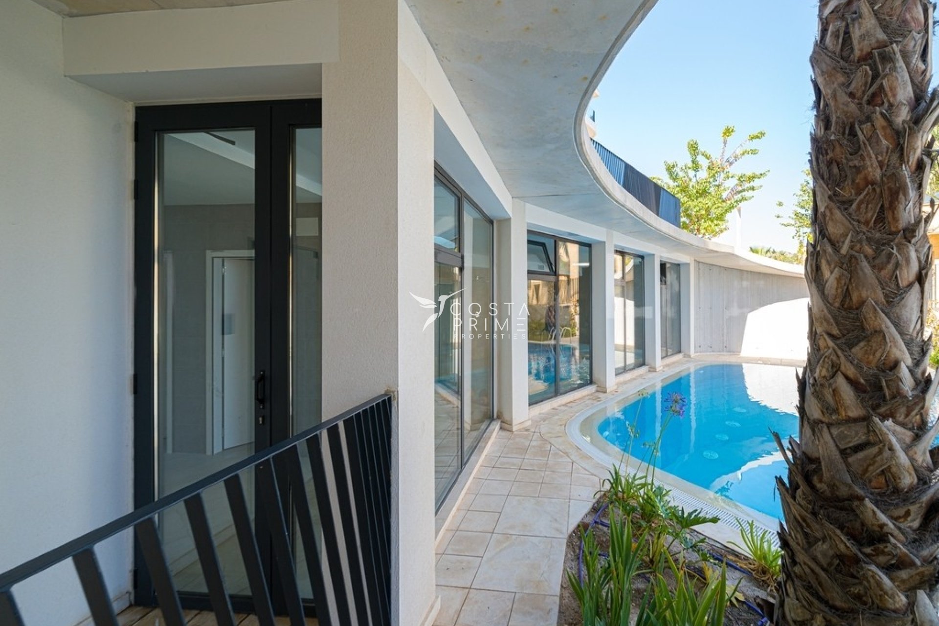 Resale - Apartment / Flat - Villajoyosa