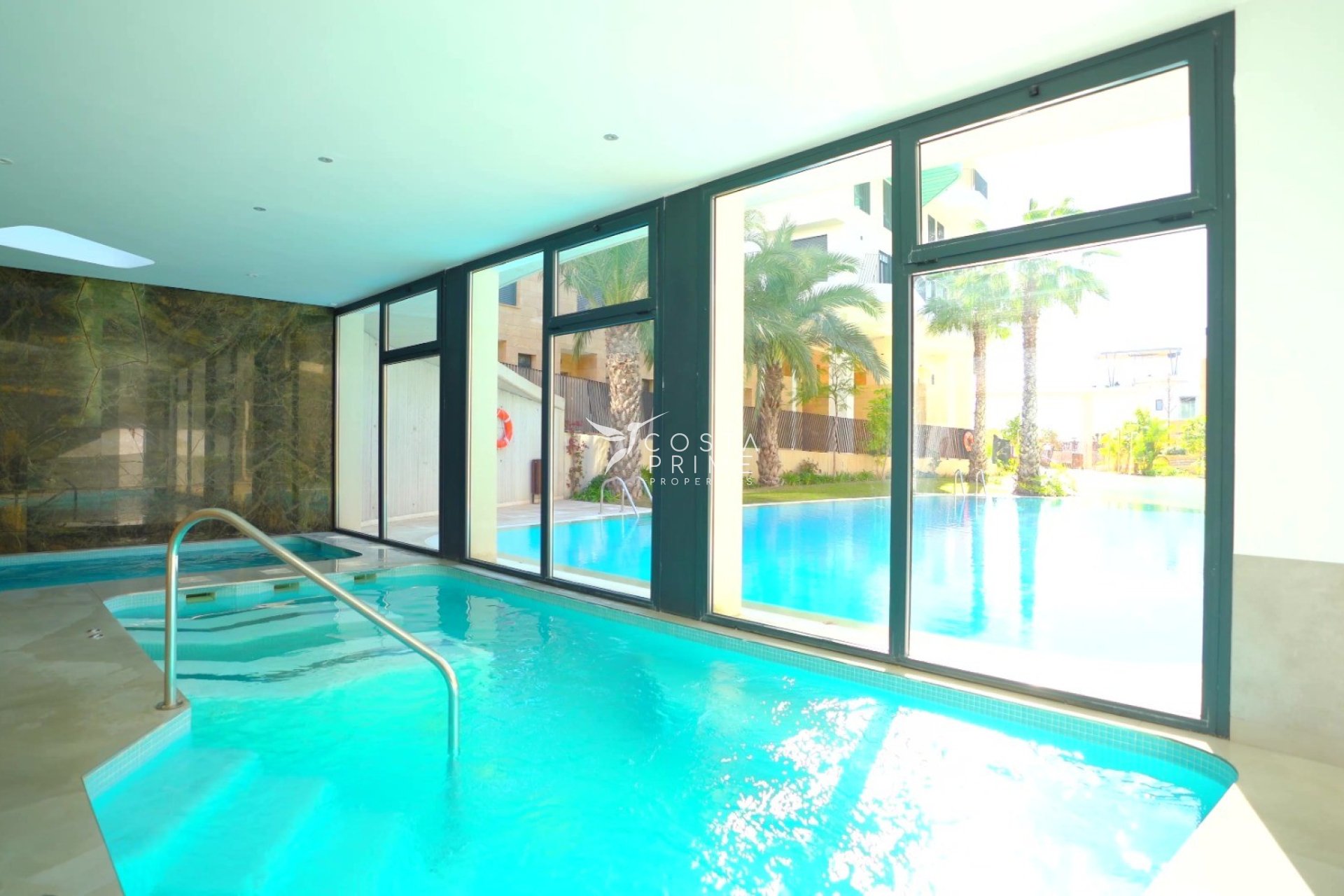 Resale - Apartment / Flat - Villajoyosa