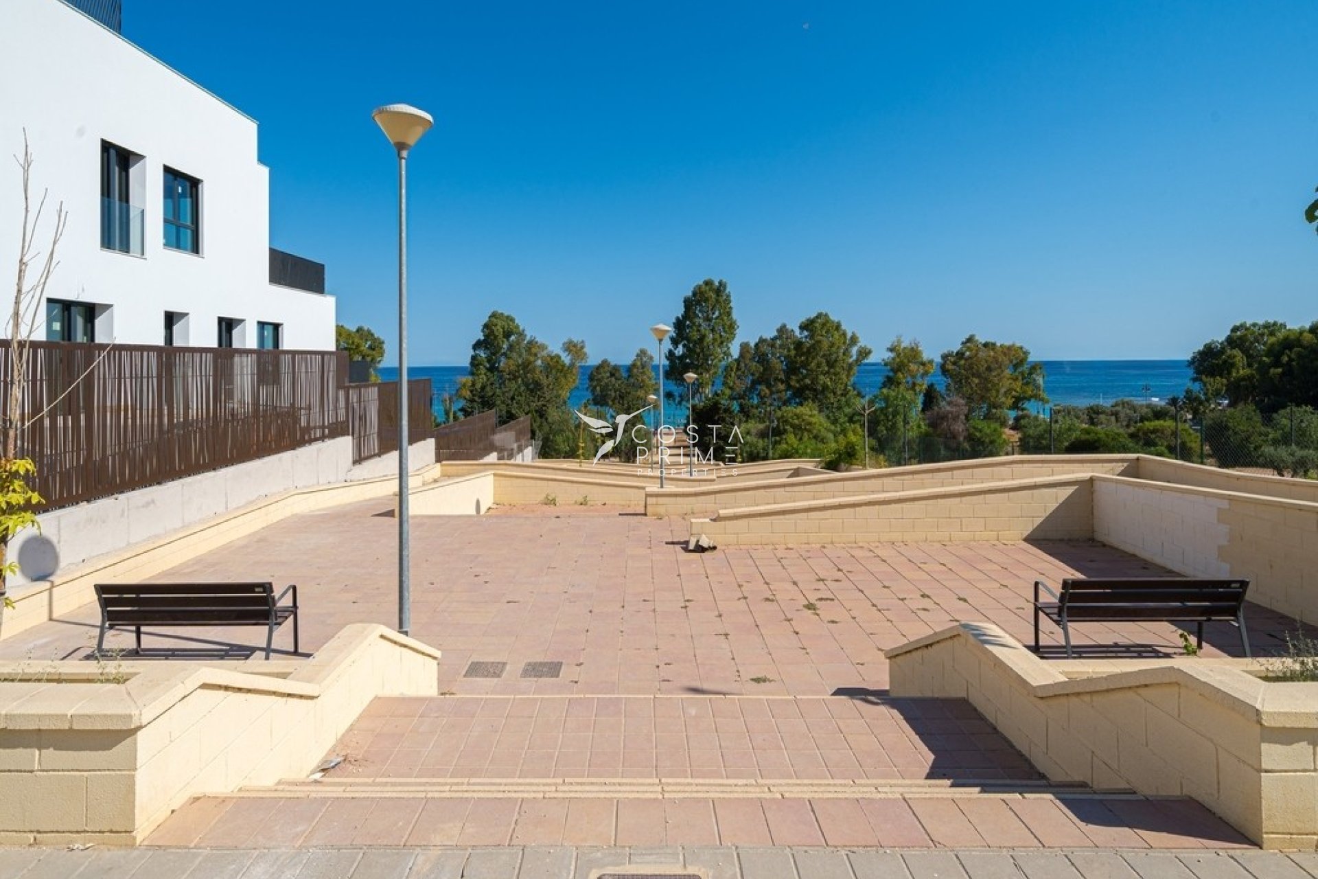 Resale - Apartment / Flat - Villajoyosa