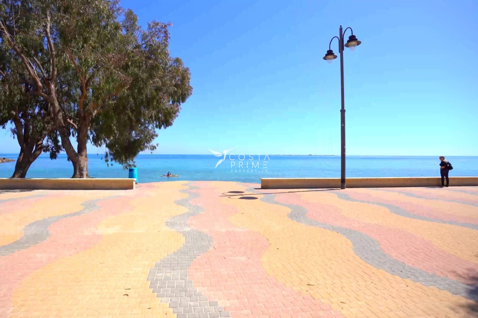 Resale - Apartment / Flat - Villajoyosa