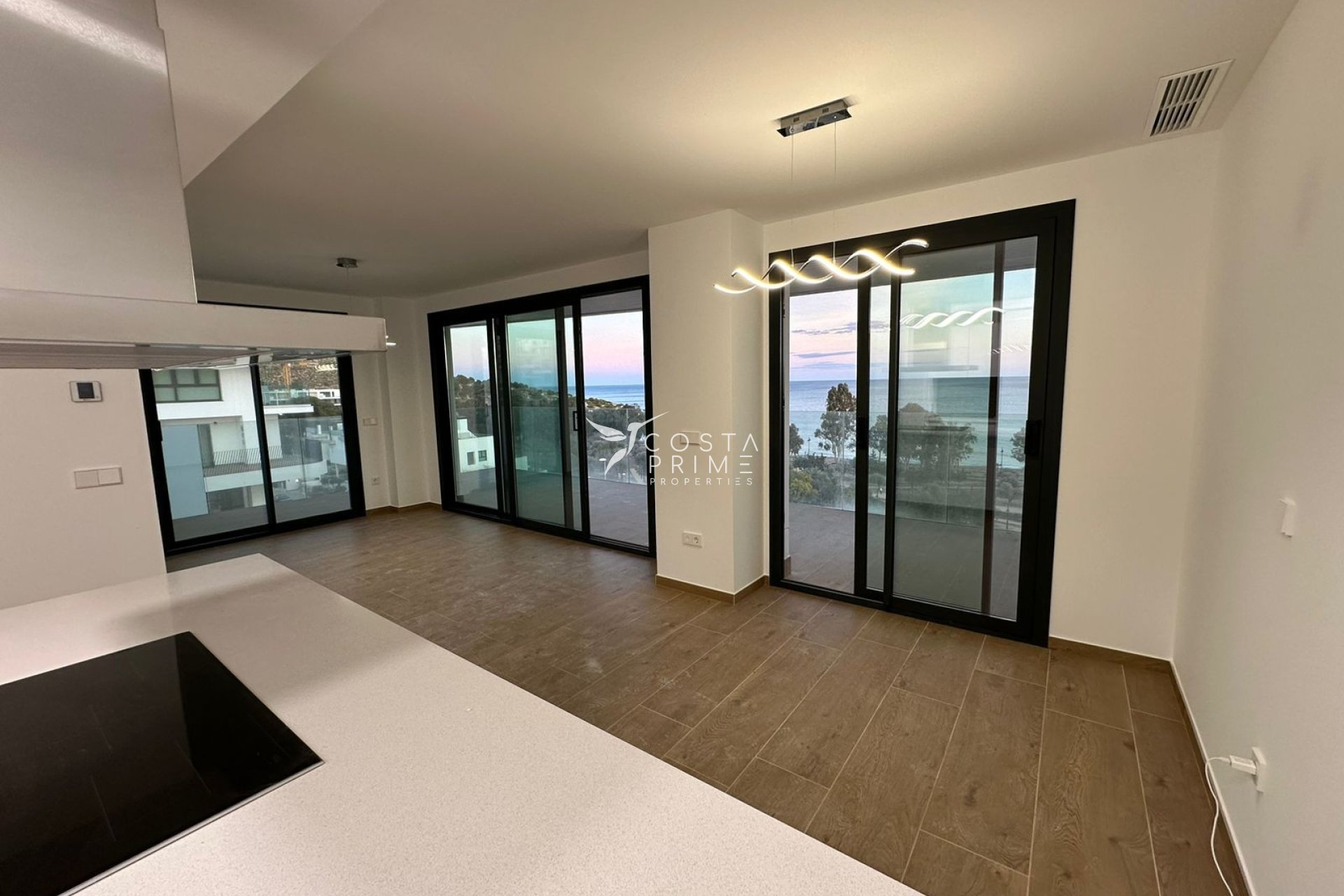 Resale - Apartment / Flat - Villajoyosa