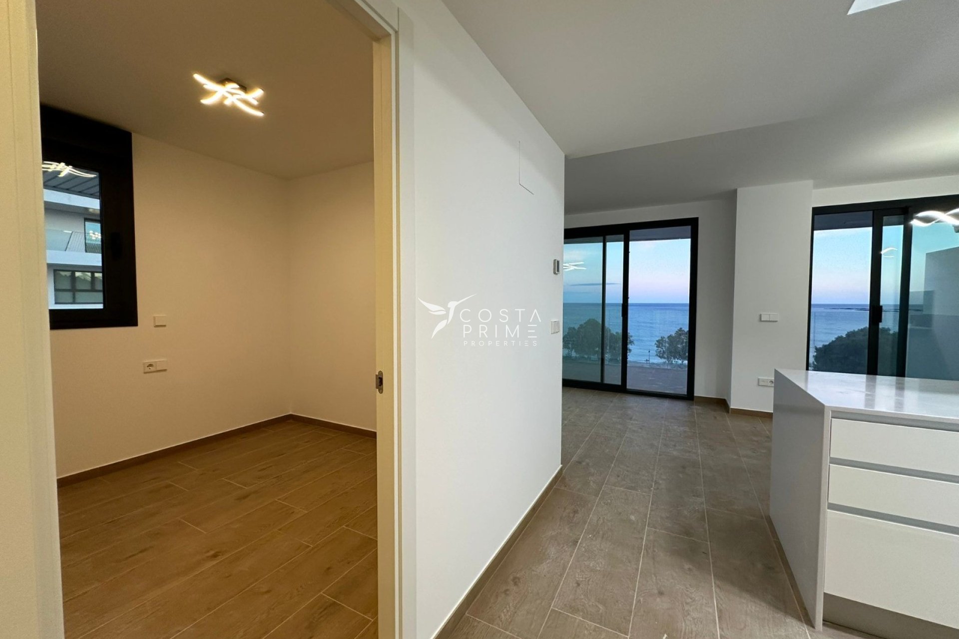 Resale - Apartment / Flat - Villajoyosa