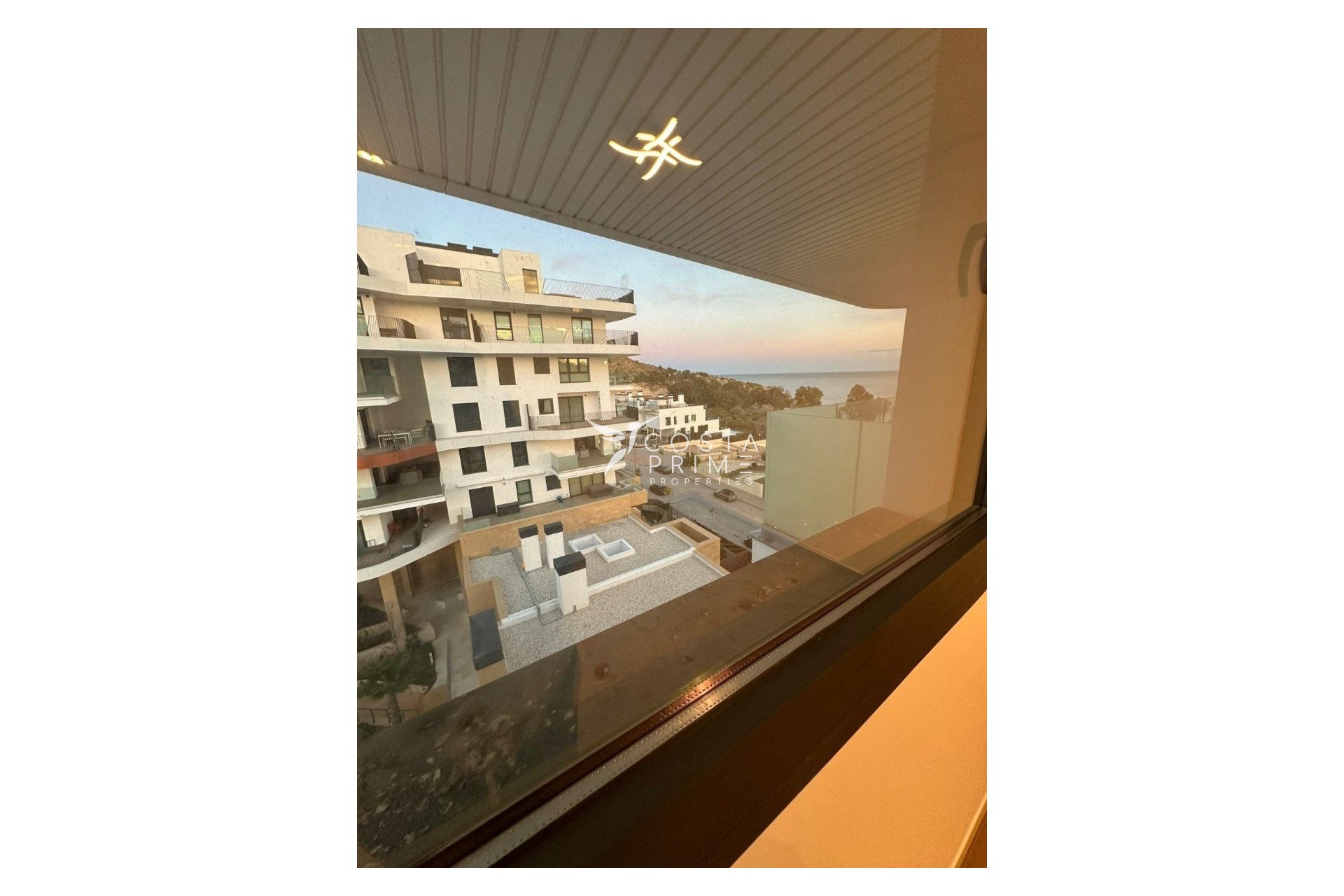 Resale - Apartment / Flat - Villajoyosa