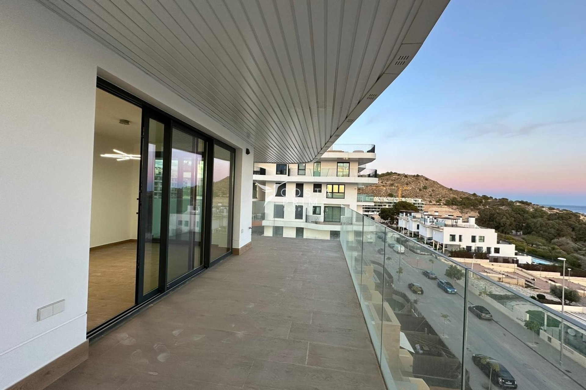 Resale - Apartment / Flat - Villajoyosa